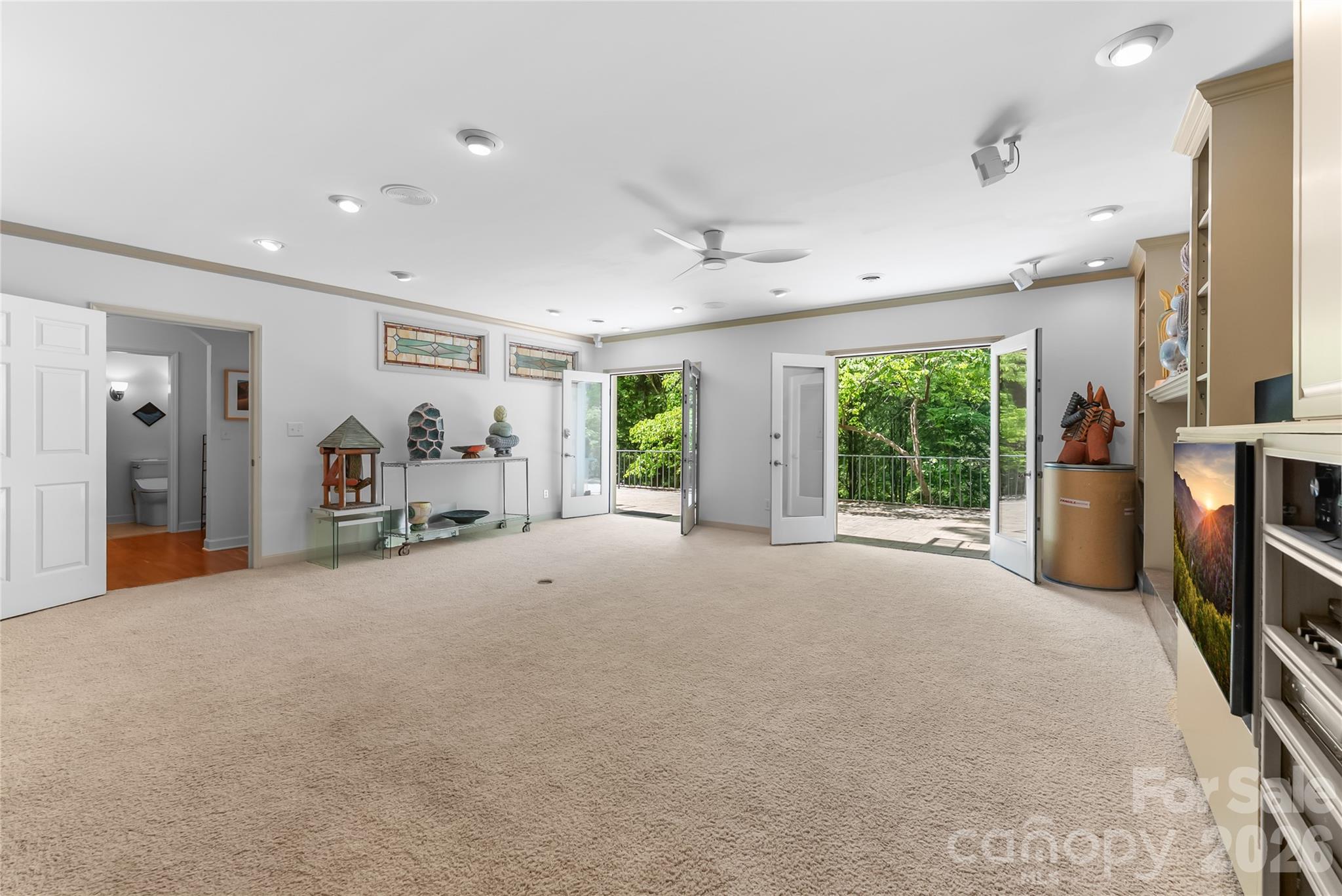 200 Robinhood Road Property Photo 24