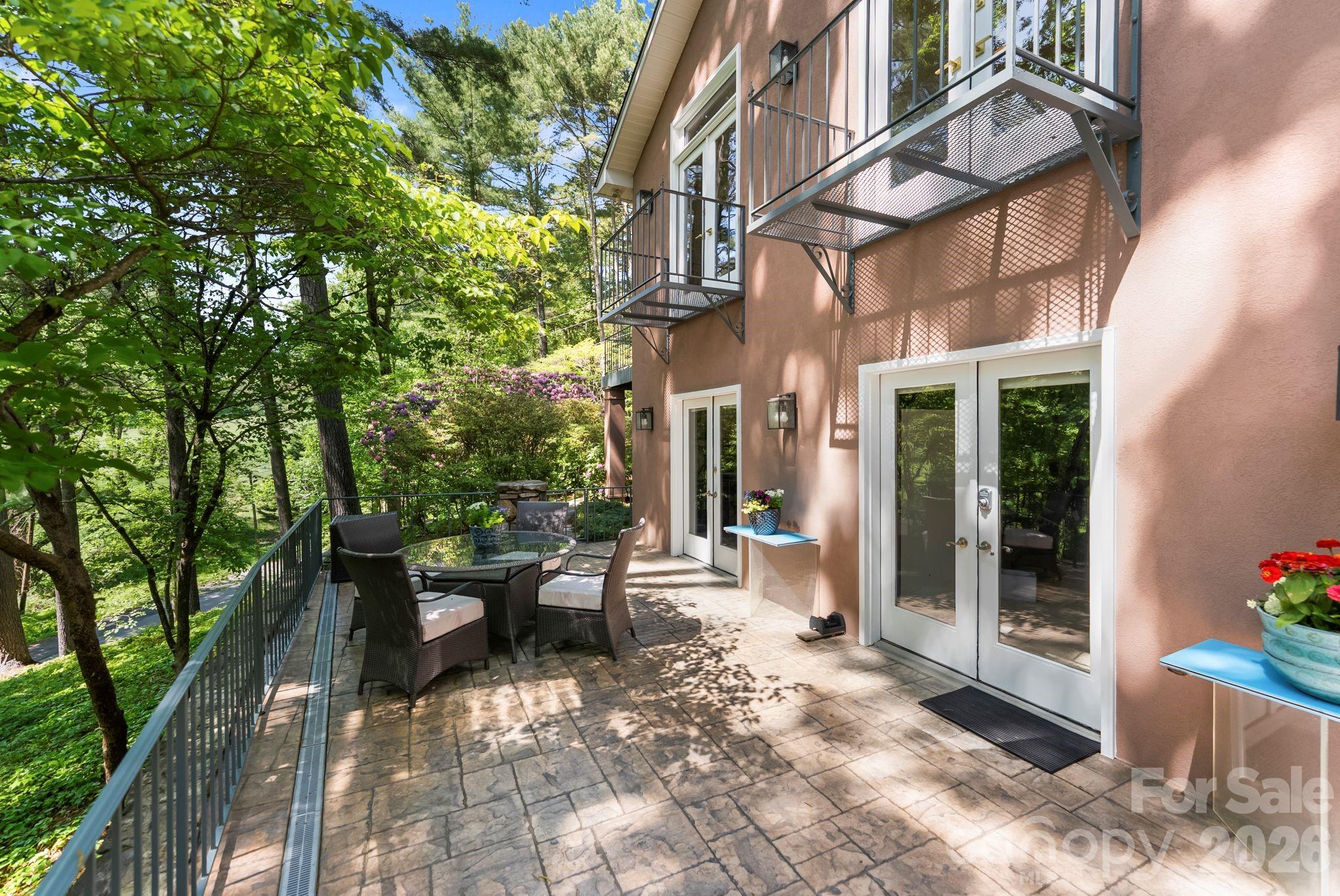 200 Robinhood Road Property Photo 38