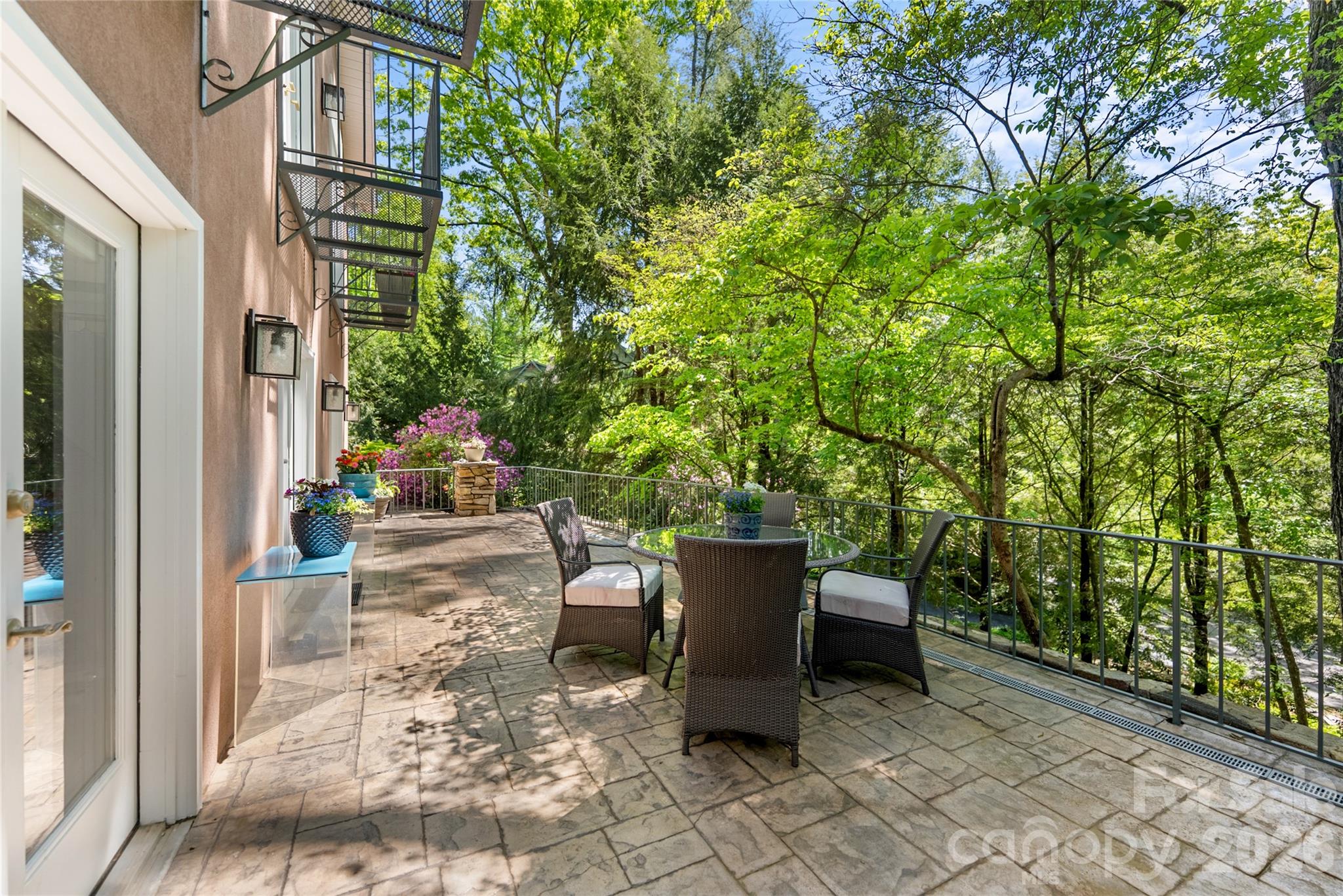 200 Robinhood Road Property Photo 39