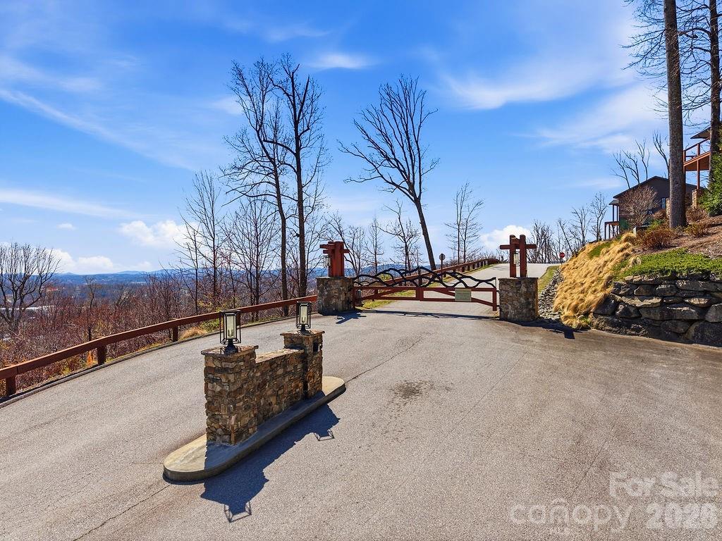 367 Curtain Bluff Property Photo 17