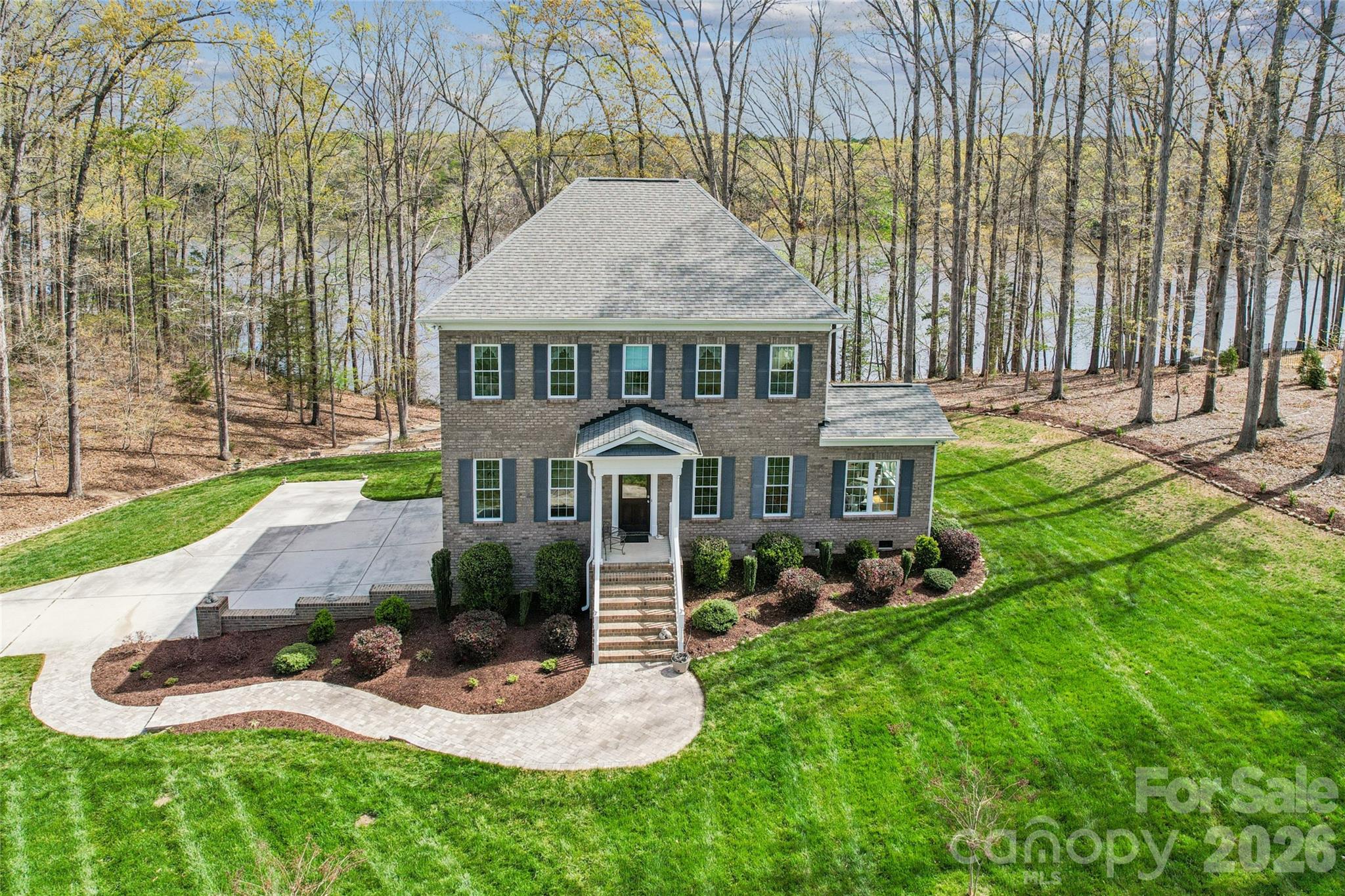902 Bridgewater Drive Property Photo 1