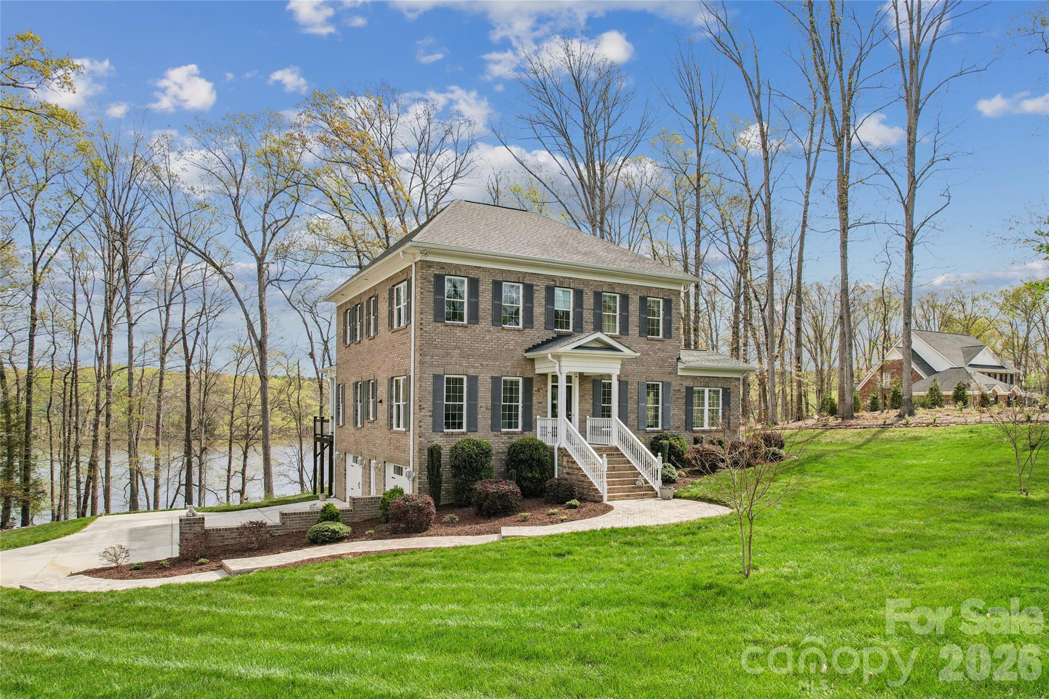 902 Bridgewater Drive Property Photo 40