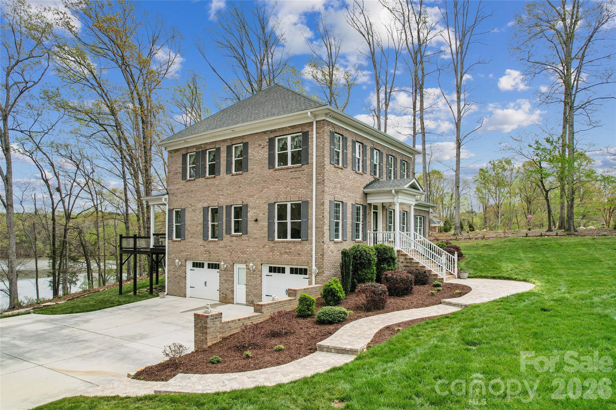 902 Bridgewater Drive Property Photo 42