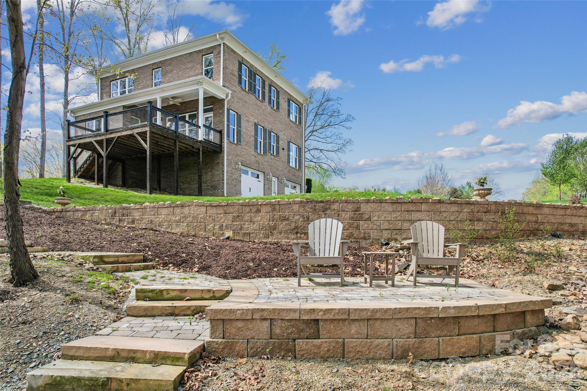902 Bridgewater Drive Property Photo 44