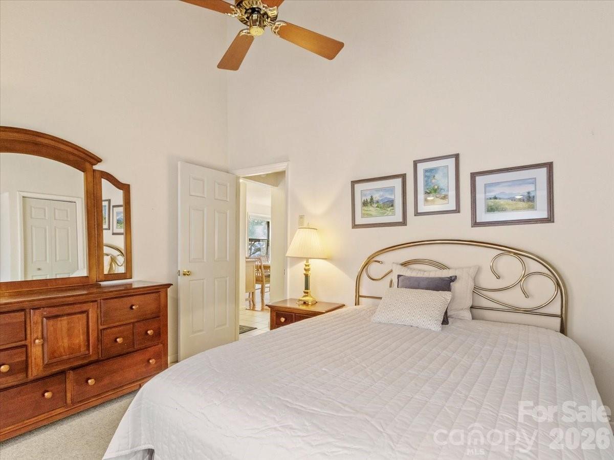 19 Lookout Loop Property Photo 9