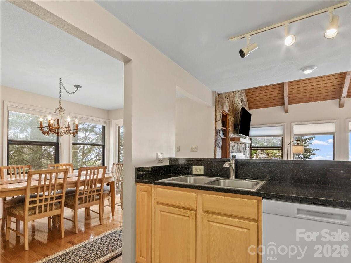 19 Lookout Loop Property Photo 13