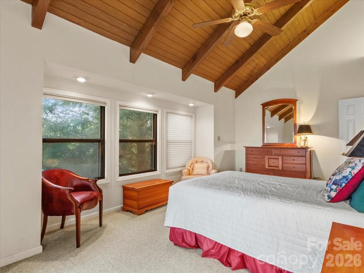 19 Lookout Loop Property Photo 20
