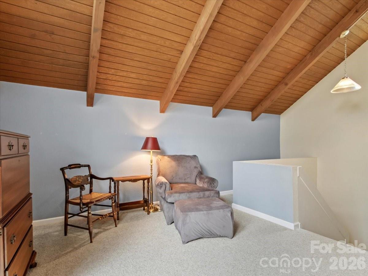 19 Lookout Loop Property Photo 24