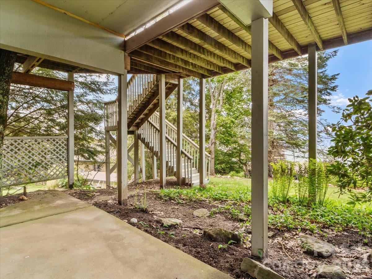 19 Lookout Loop Property Photo 34