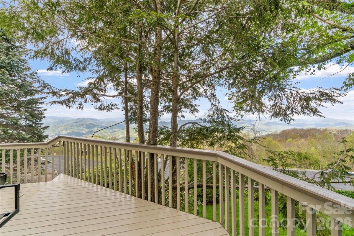 19 Lookout Loop Property Photo 36