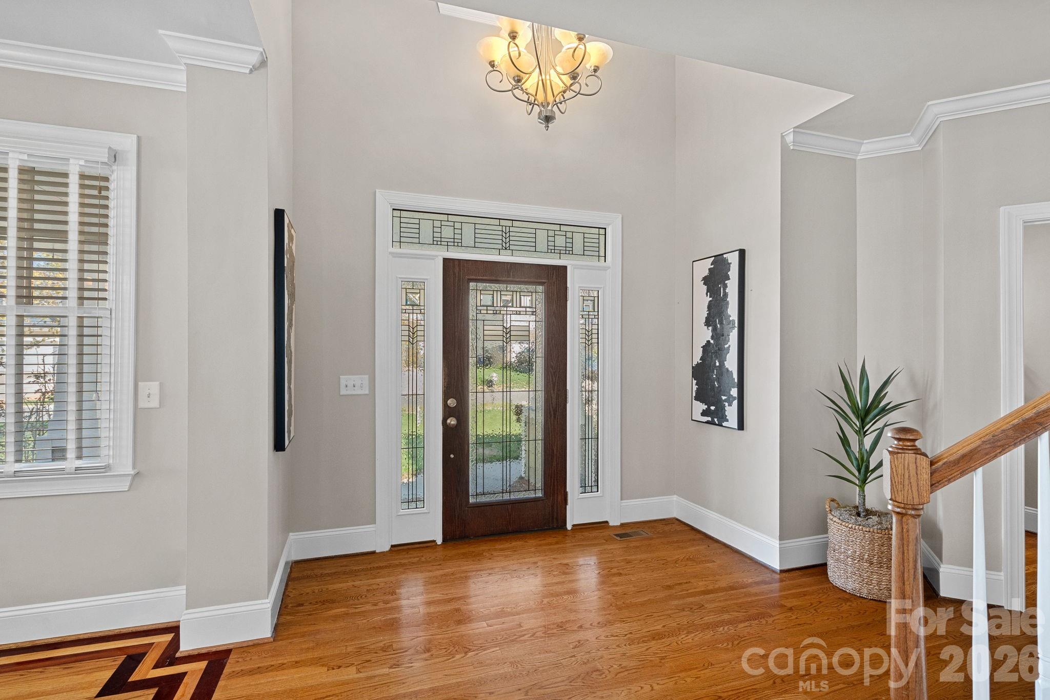 123 Hedgewood Drive Property Photo 4
