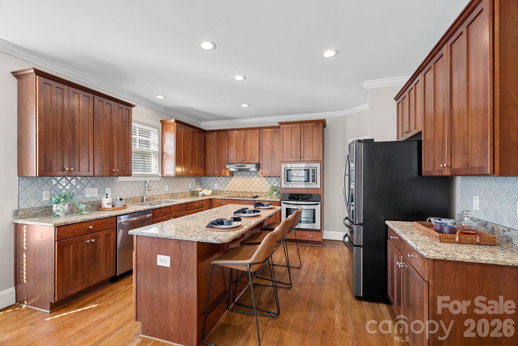 123 Hedgewood Drive Property Photo 10
