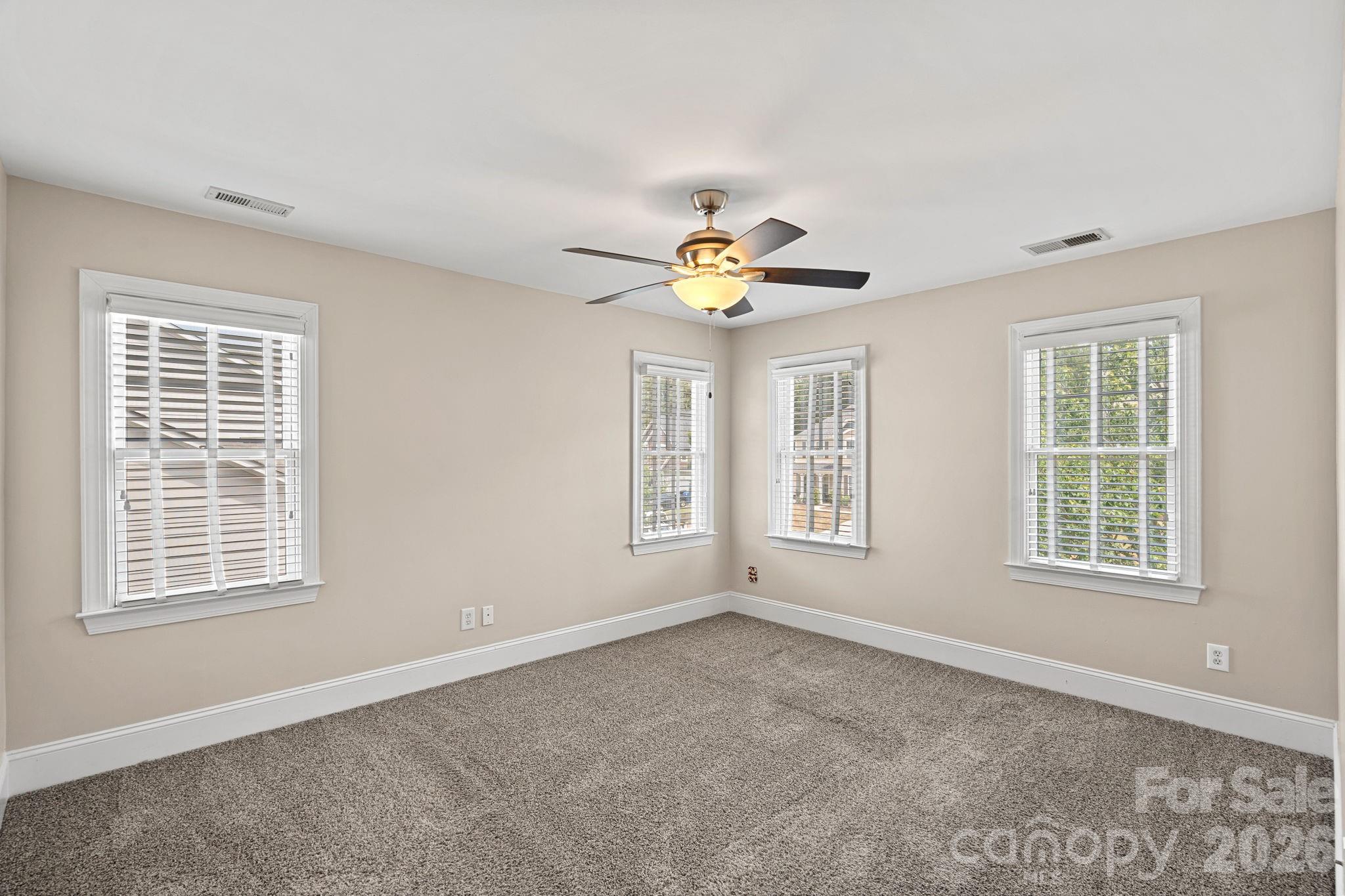 123 Hedgewood Drive Property Photo 27