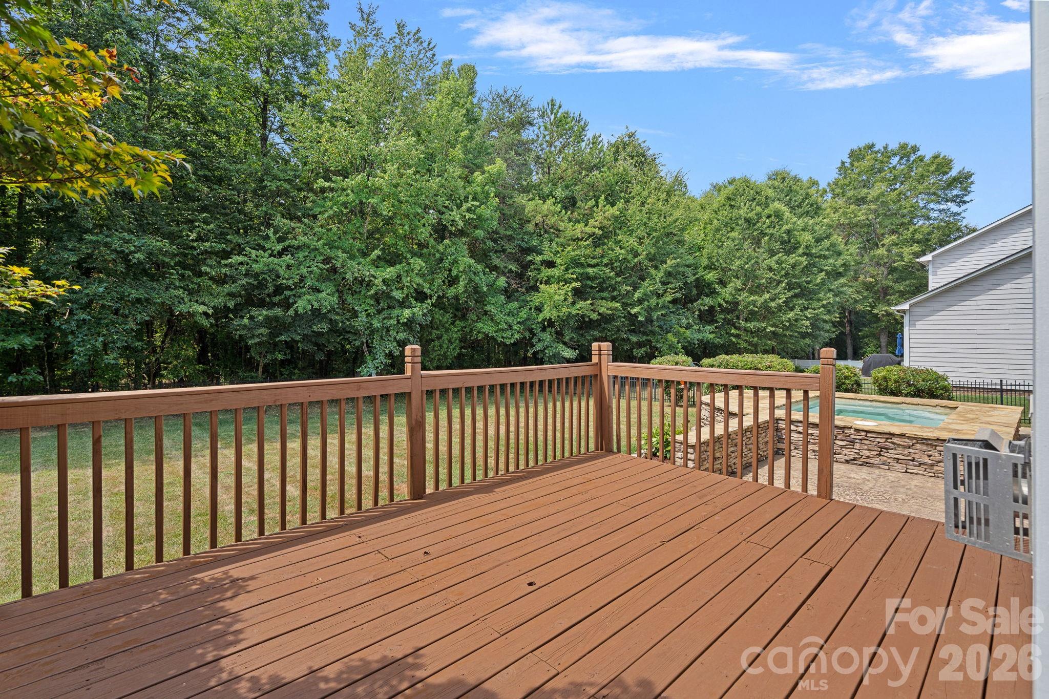123 Hedgewood Drive Property Photo 34