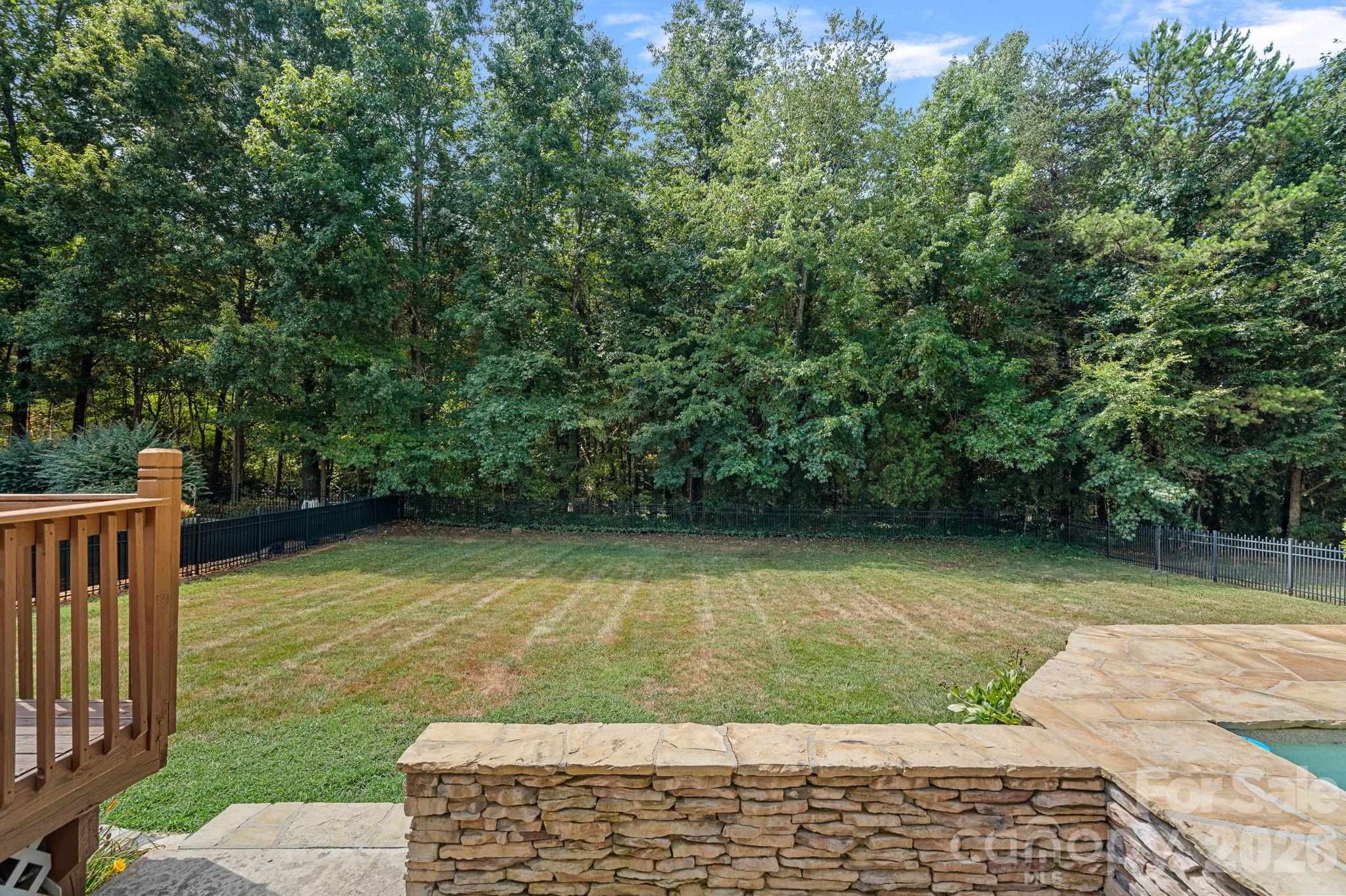 123 Hedgewood Drive Property Photo 36