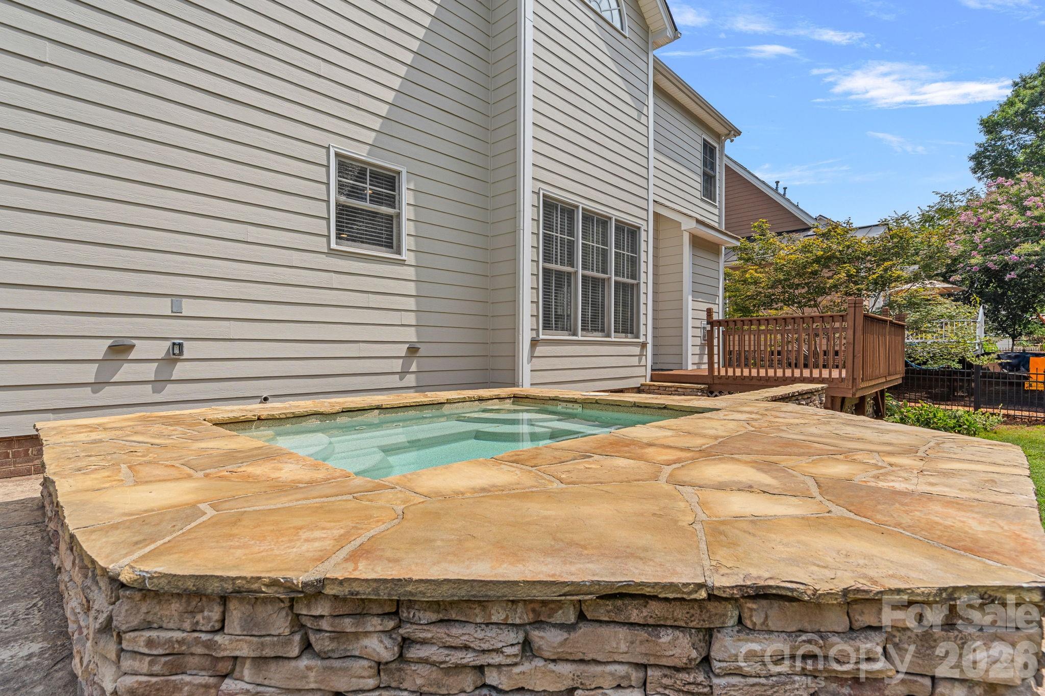 123 Hedgewood Drive Property Photo 38