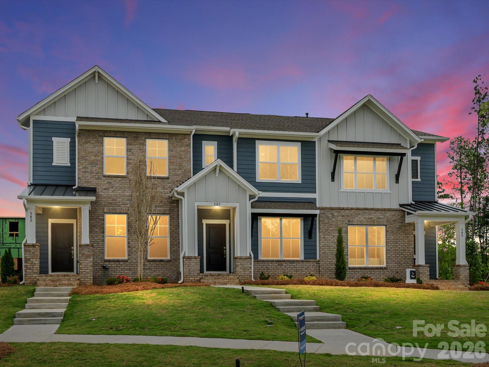 585 Cape Cod Way Property Photo 1