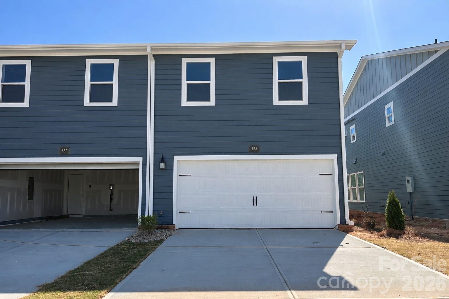 585 Cape Cod Way Property Photo 5