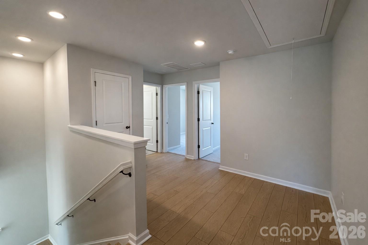 585 Cape Cod Way Property Photo 13