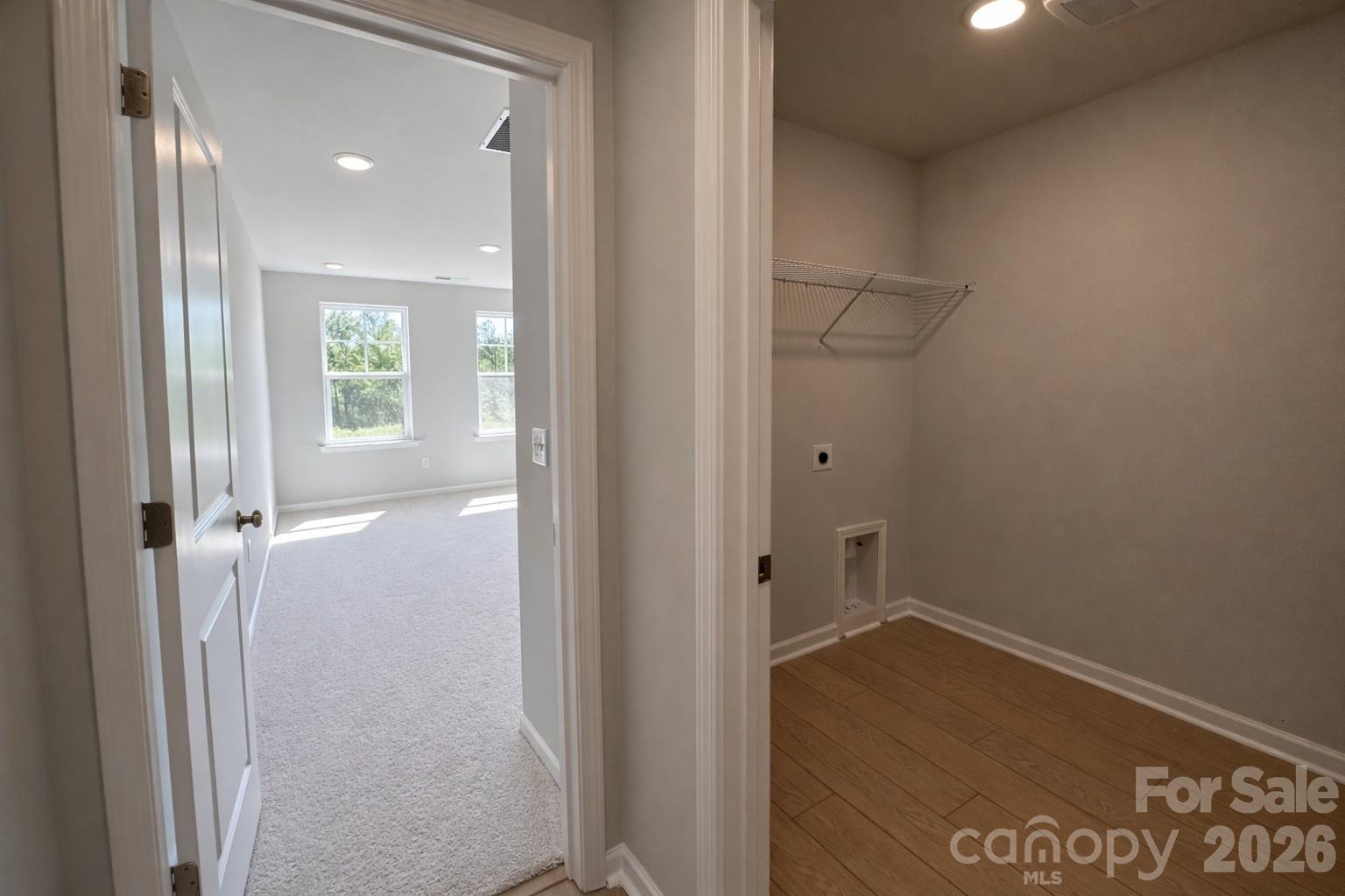 585 Cape Cod Way Property Photo 14