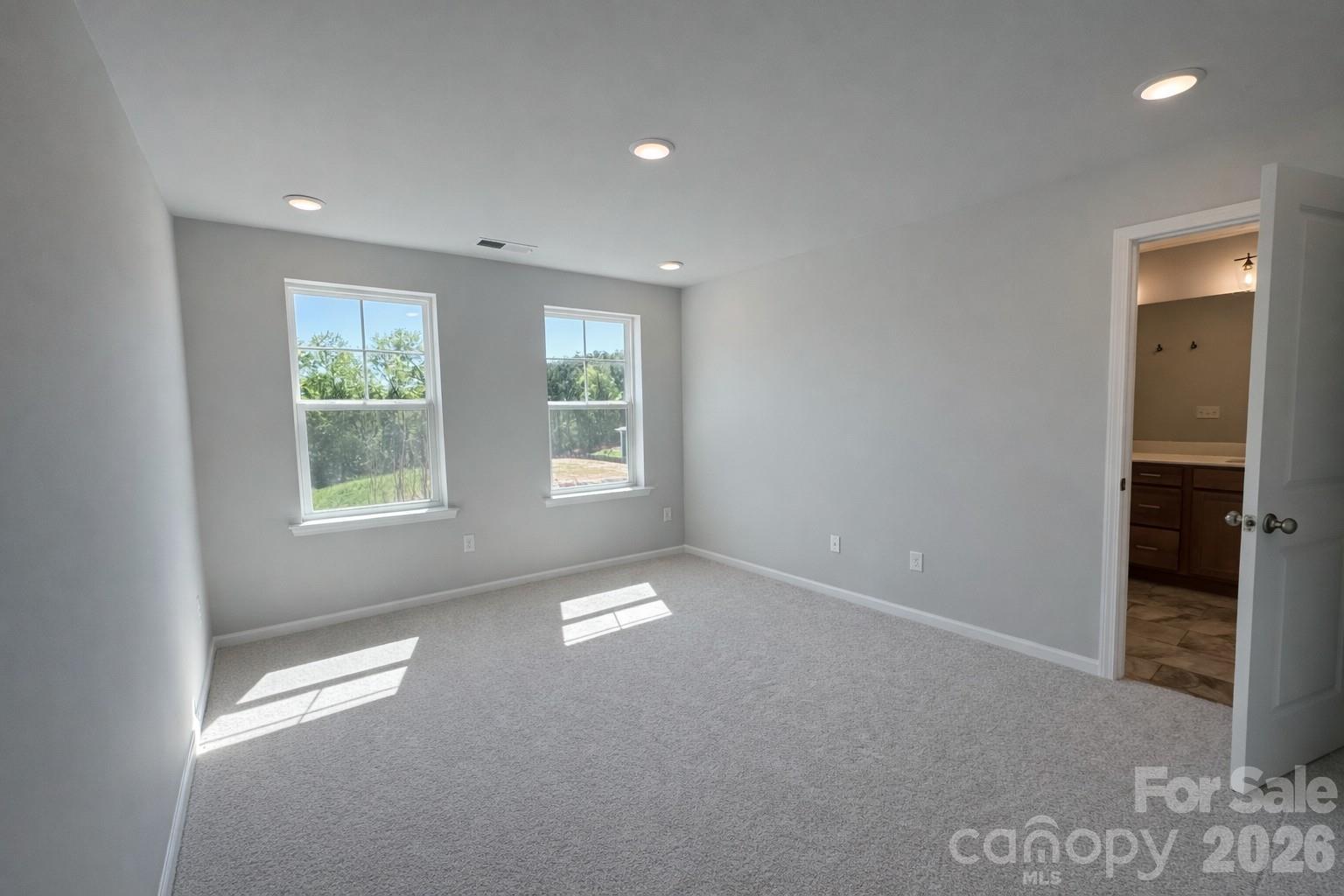 585 Cape Cod Way Property Photo 15