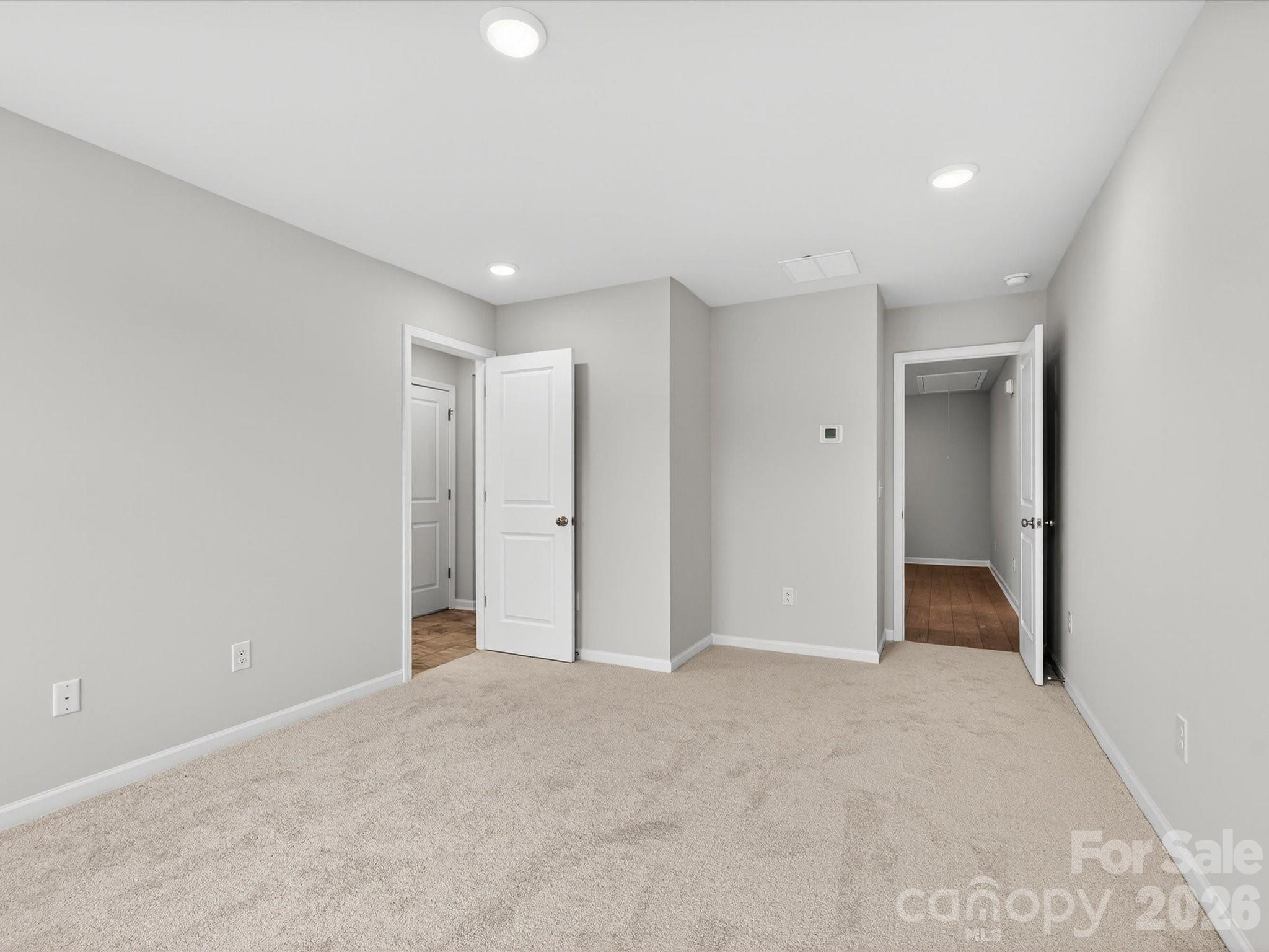 585 Cape Cod Way Property Photo 30