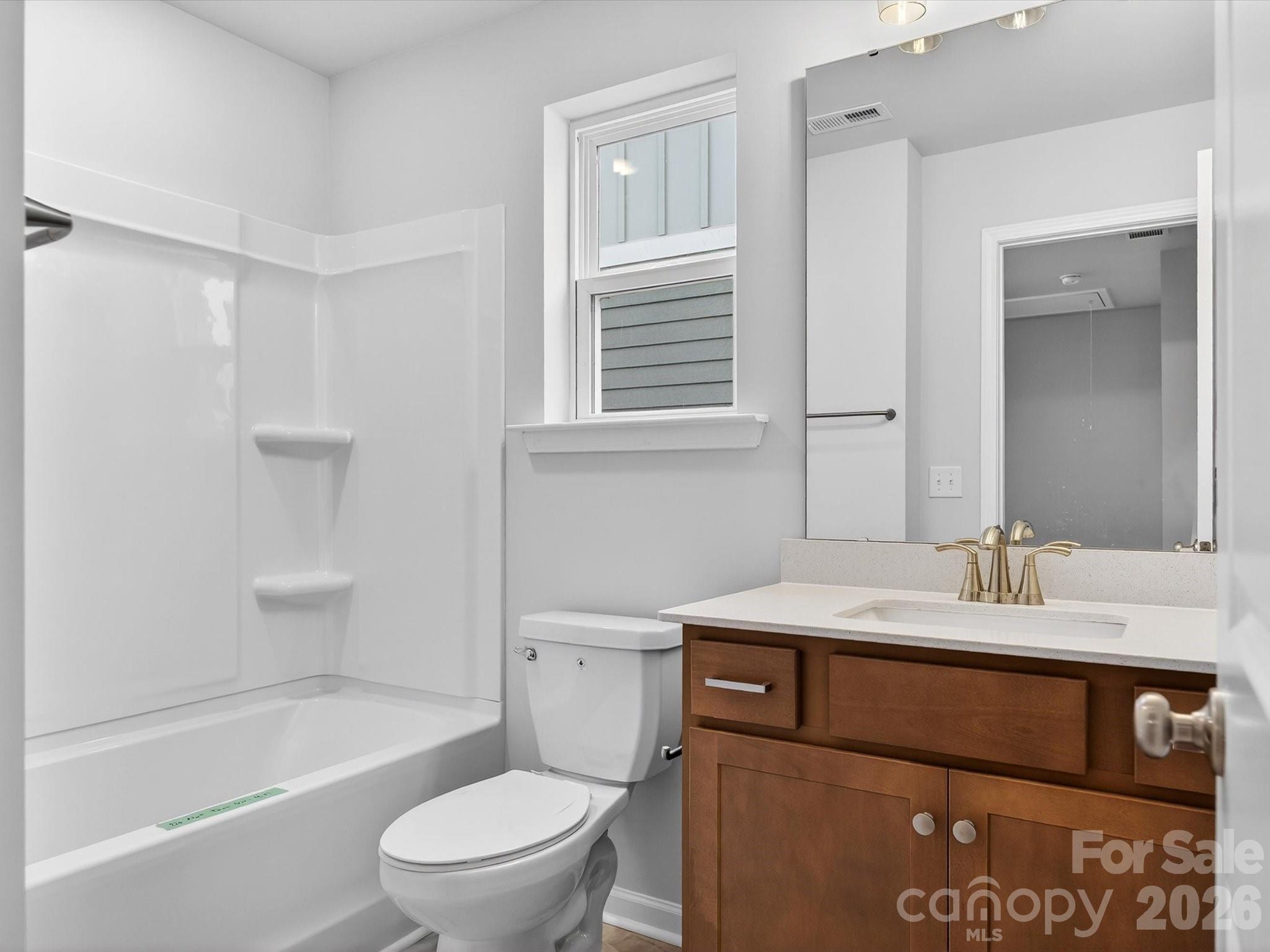 585 Cape Cod Way Property Photo 36