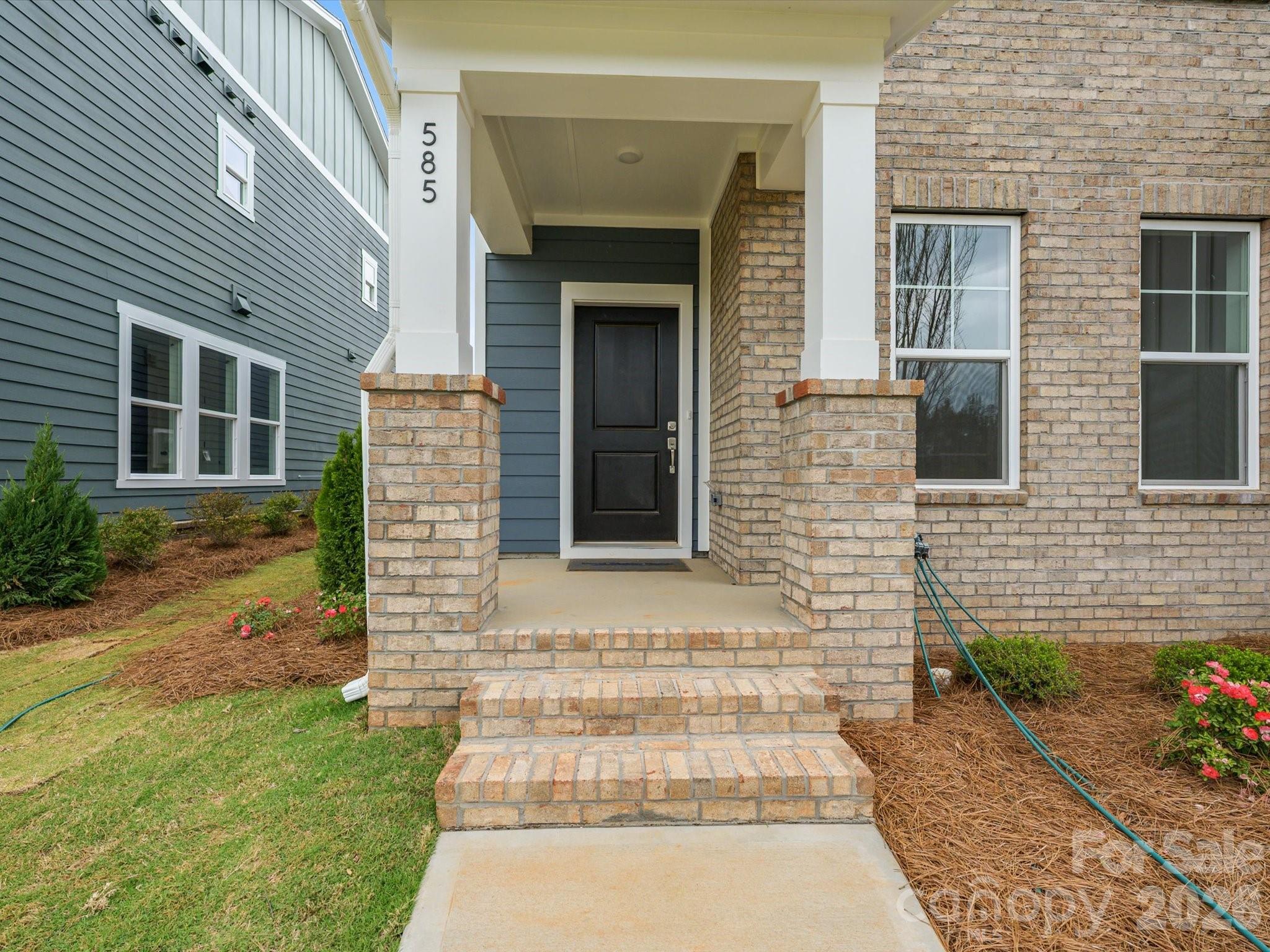 585 Cape Cod Way Property Photo 41