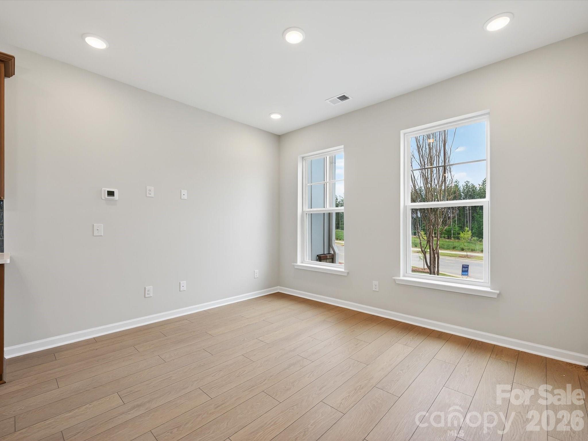 585 Cape Cod Way Property Photo 43