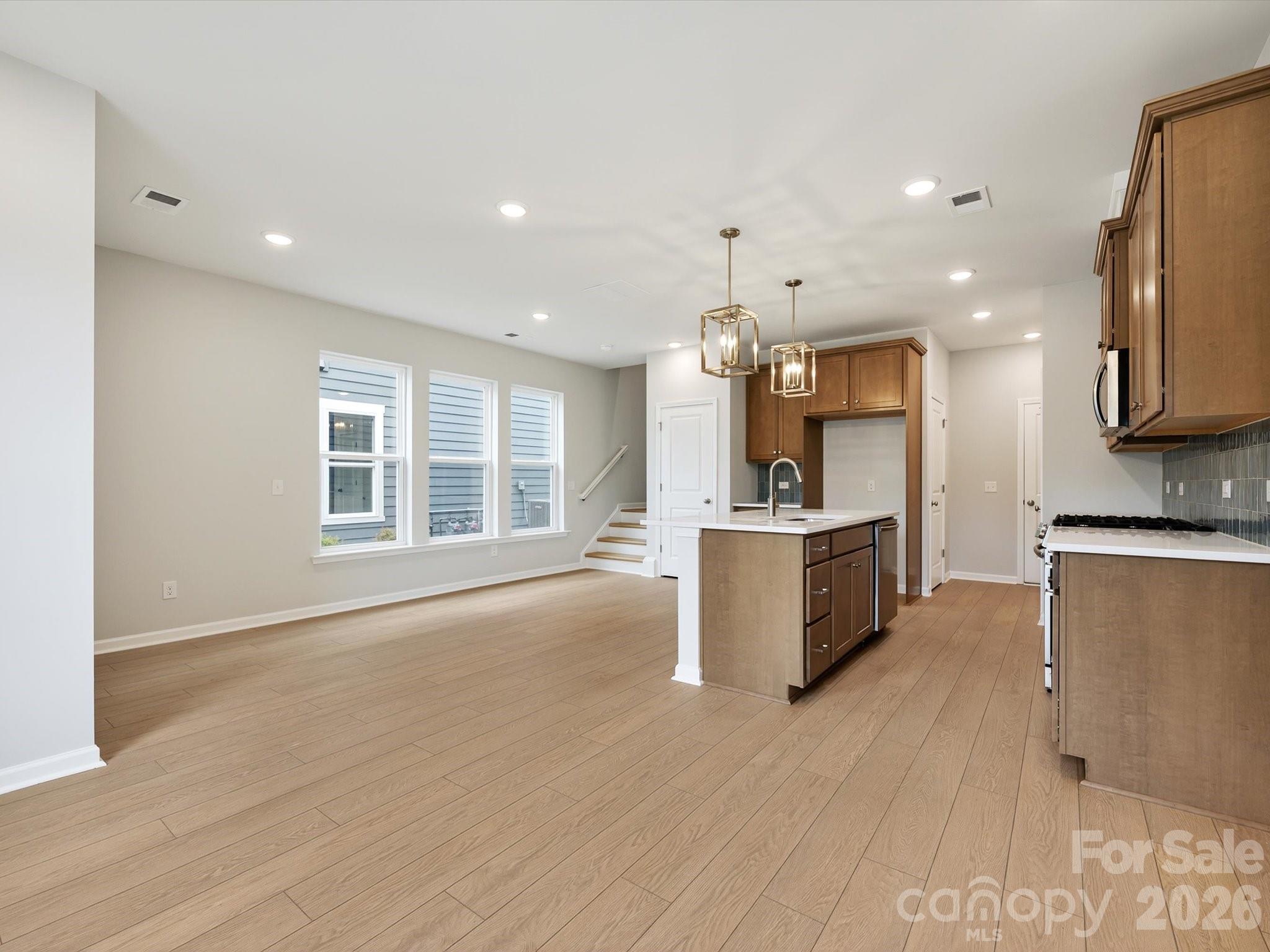 585 Cape Cod Way Property Photo 44