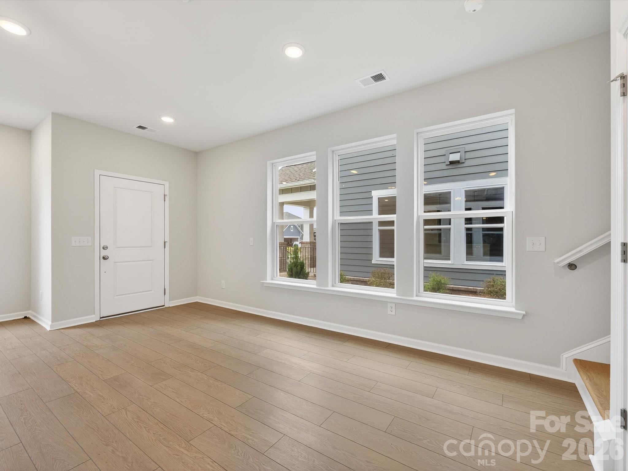 585 Cape Cod Way Property Photo 46