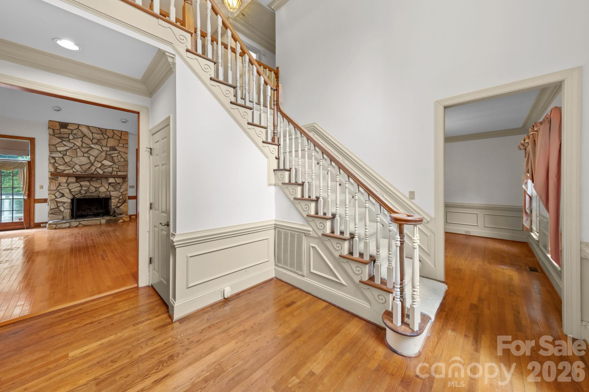 5215 Silchester Lane Property Photo 10