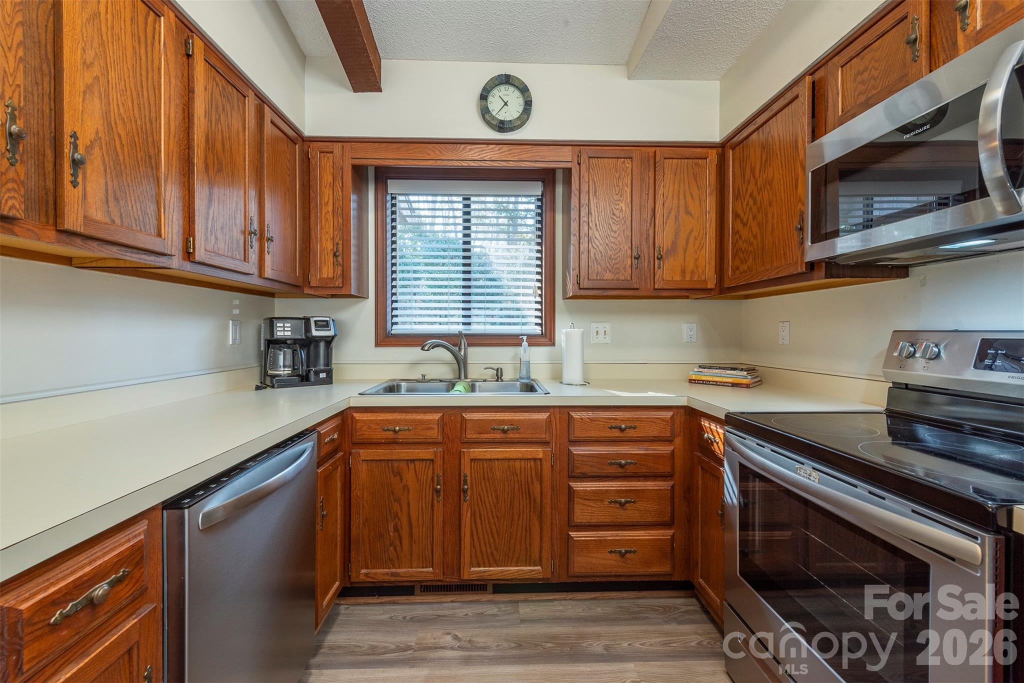 145 White Pine Drive Property Photo 10