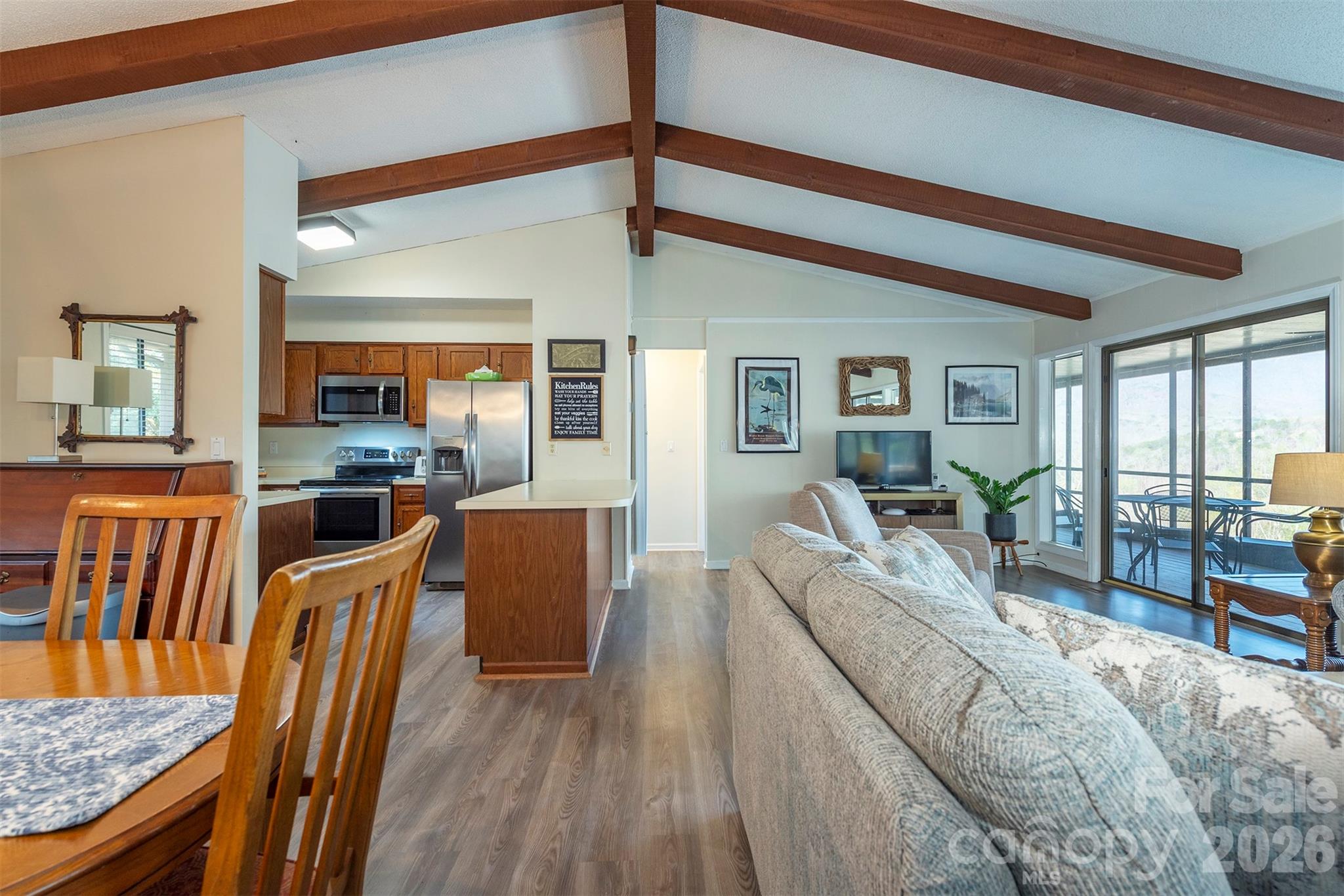 145 White Pine Drive Property Photo 11