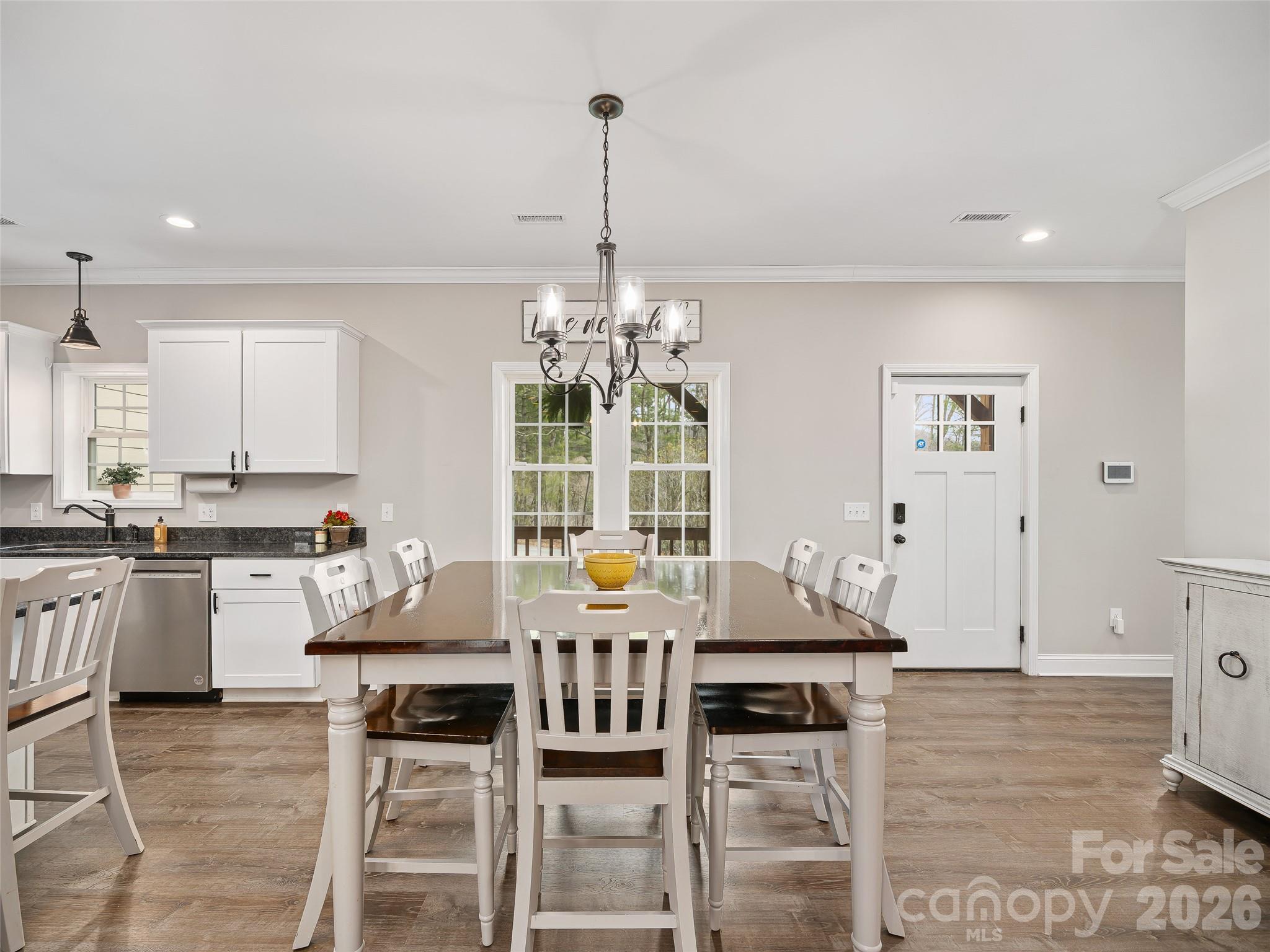 111 Wipprecht Drive Property Photo 8