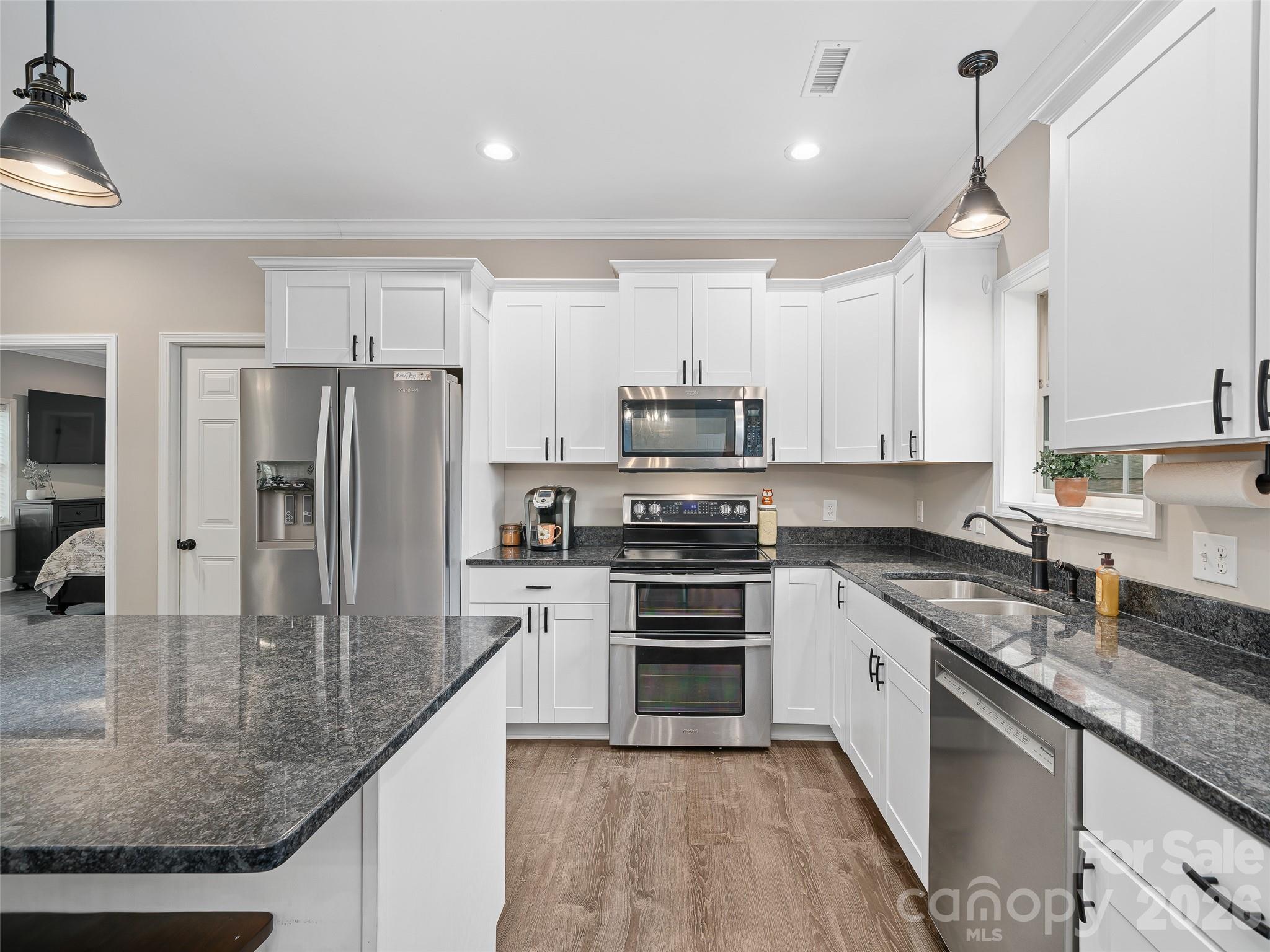 111 Wipprecht Drive Property Photo 12