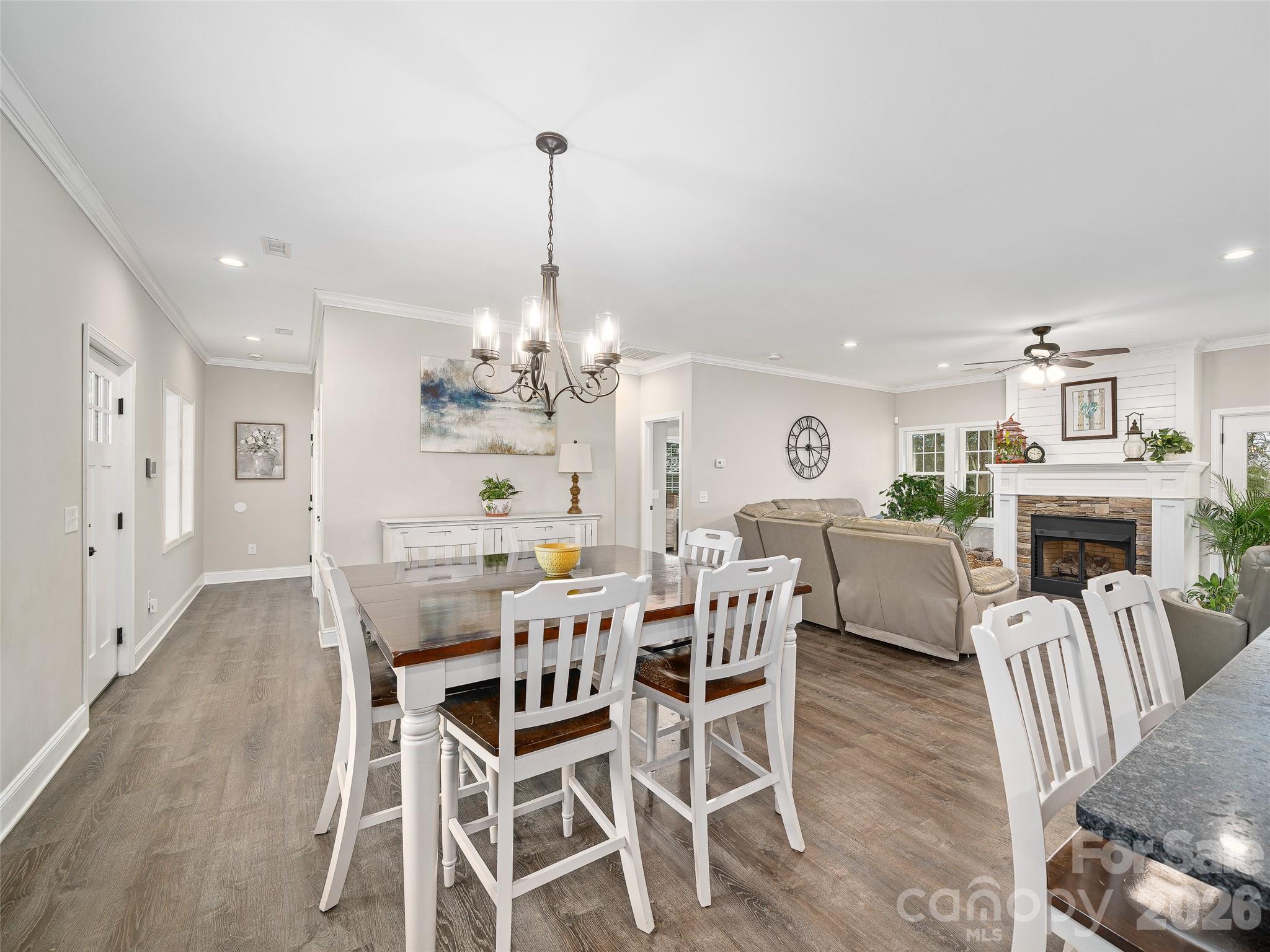 111 Wipprecht Drive Property Photo 13