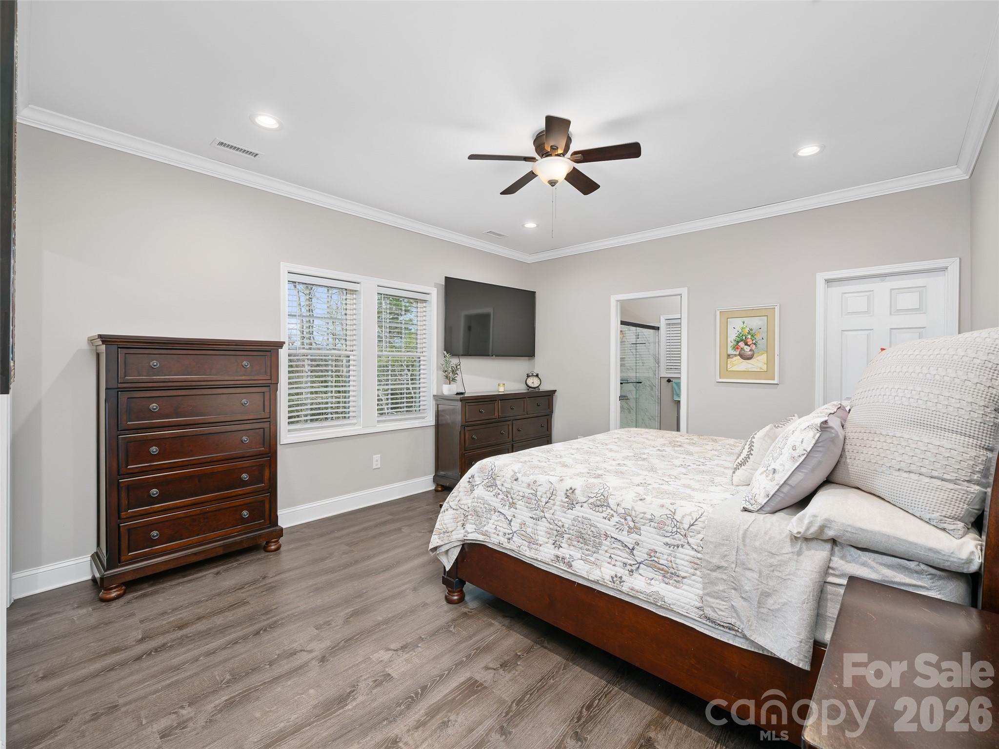 111 Wipprecht Drive Property Photo 19