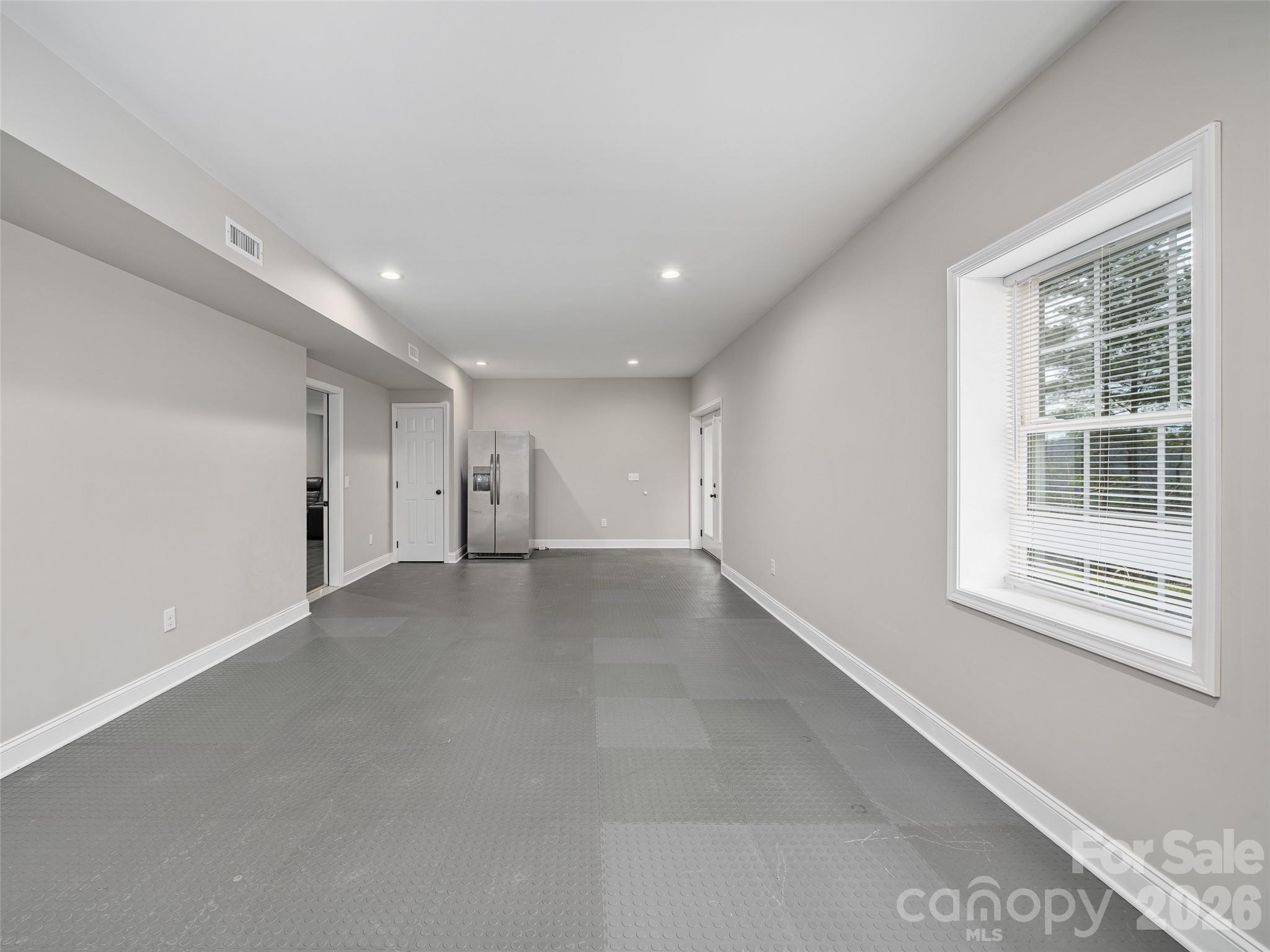 111 Wipprecht Drive Property Photo 38