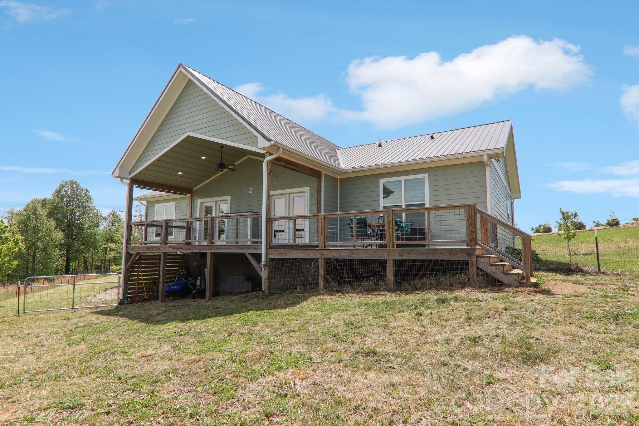 68 Simply Grateful Drive Property Photo 2