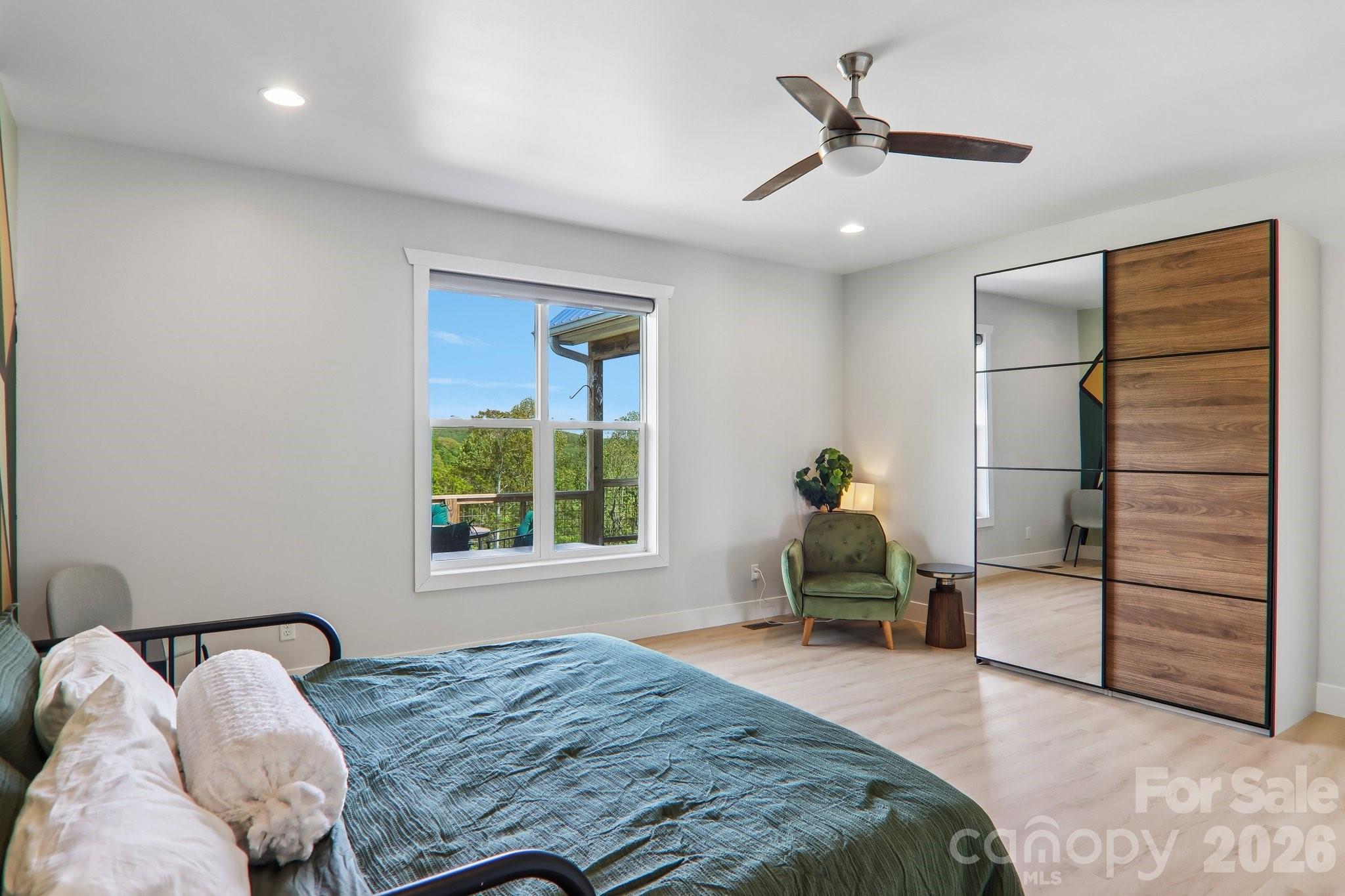 68 Simply Grateful Drive Property Photo 14