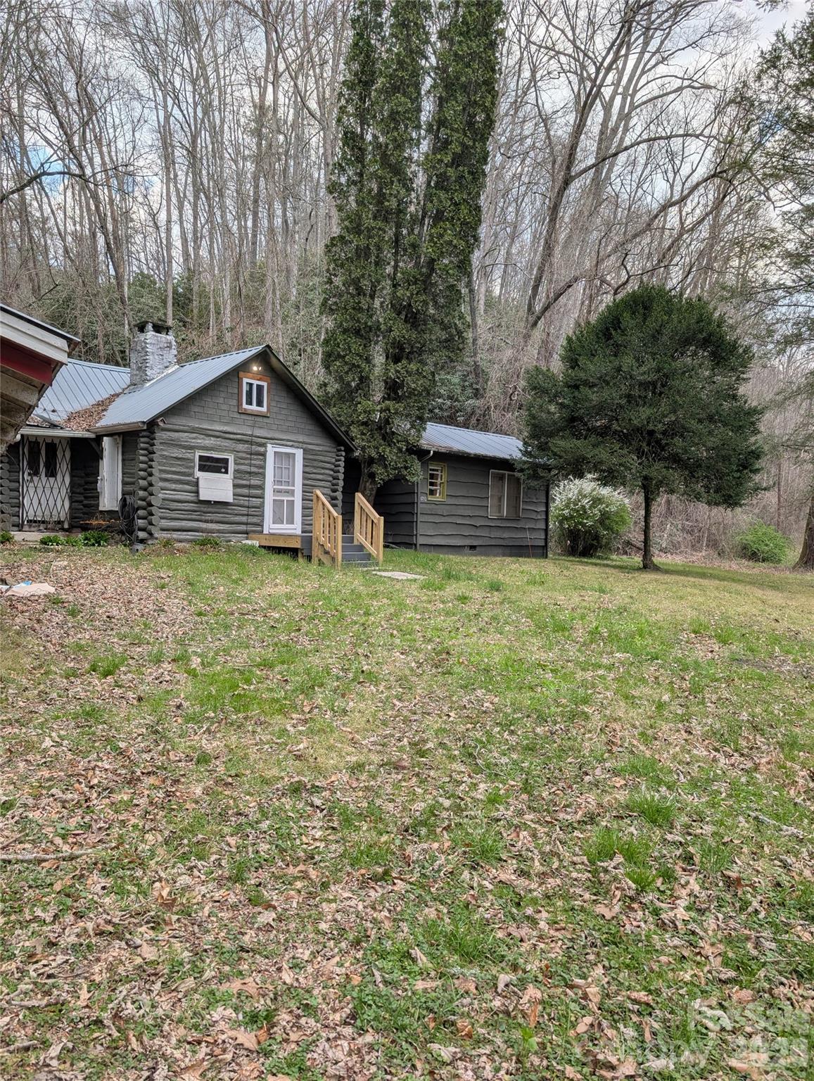 6712 Globe Road Property Photo 1