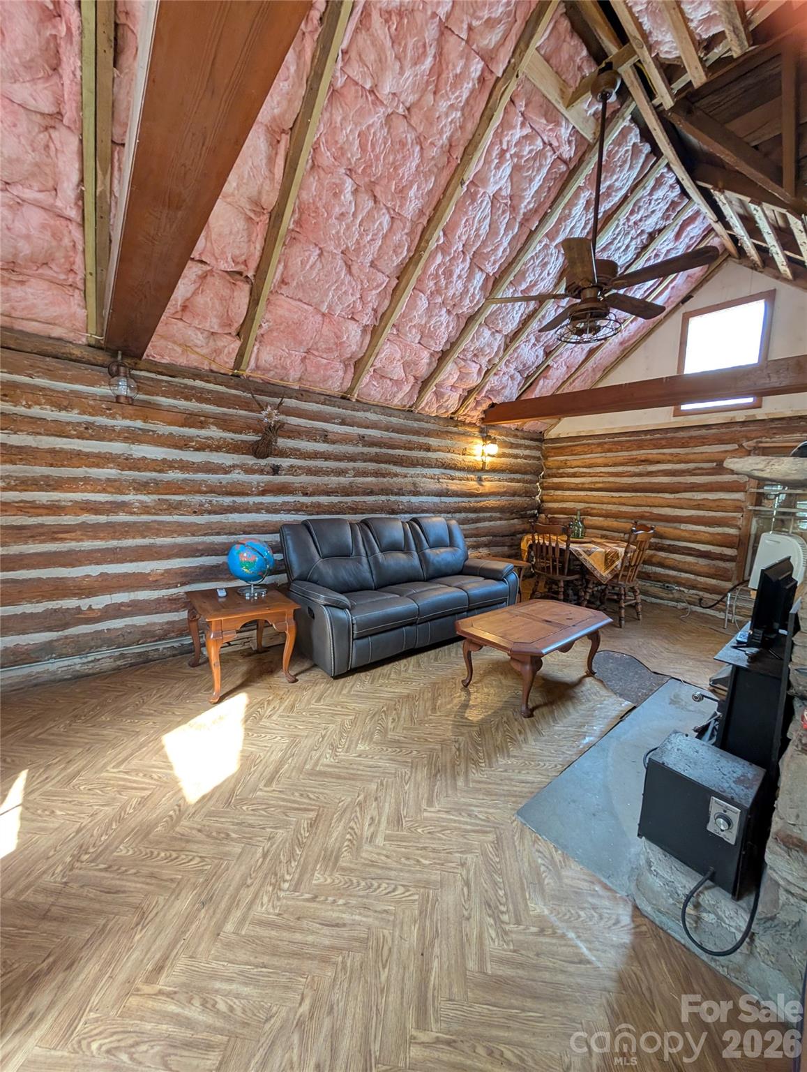 6712 Globe Road Property Photo 9