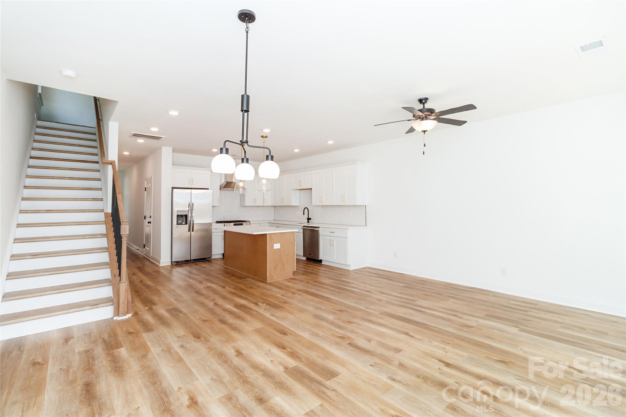 2521 Elon Street Property Photo 5