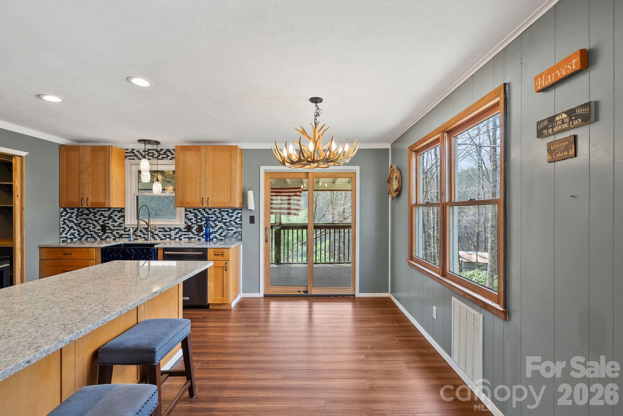 288 Willow Lane Property Photo 10