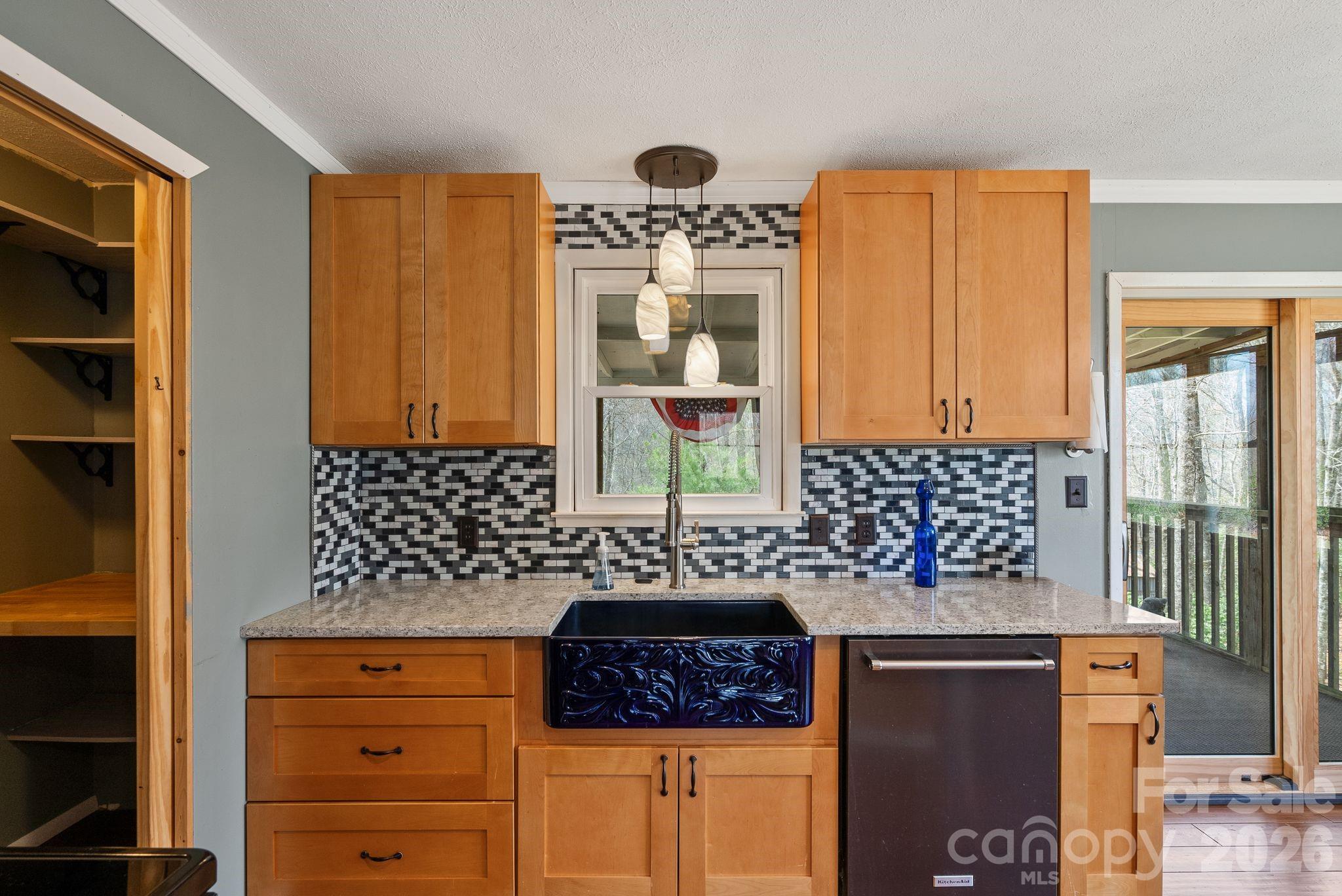 288 Willow Lane Property Photo 12