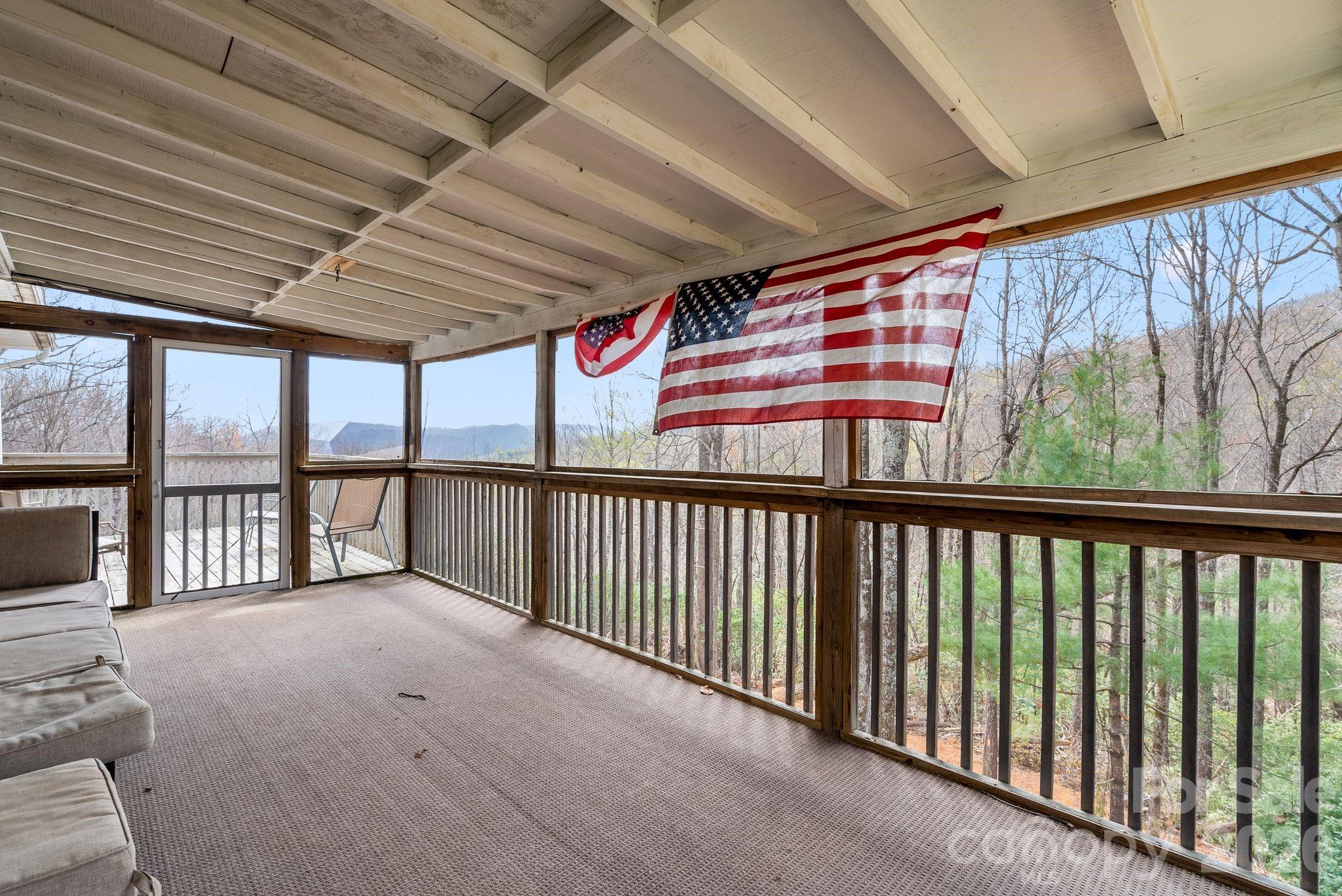 288 Willow Lane Property Photo 18