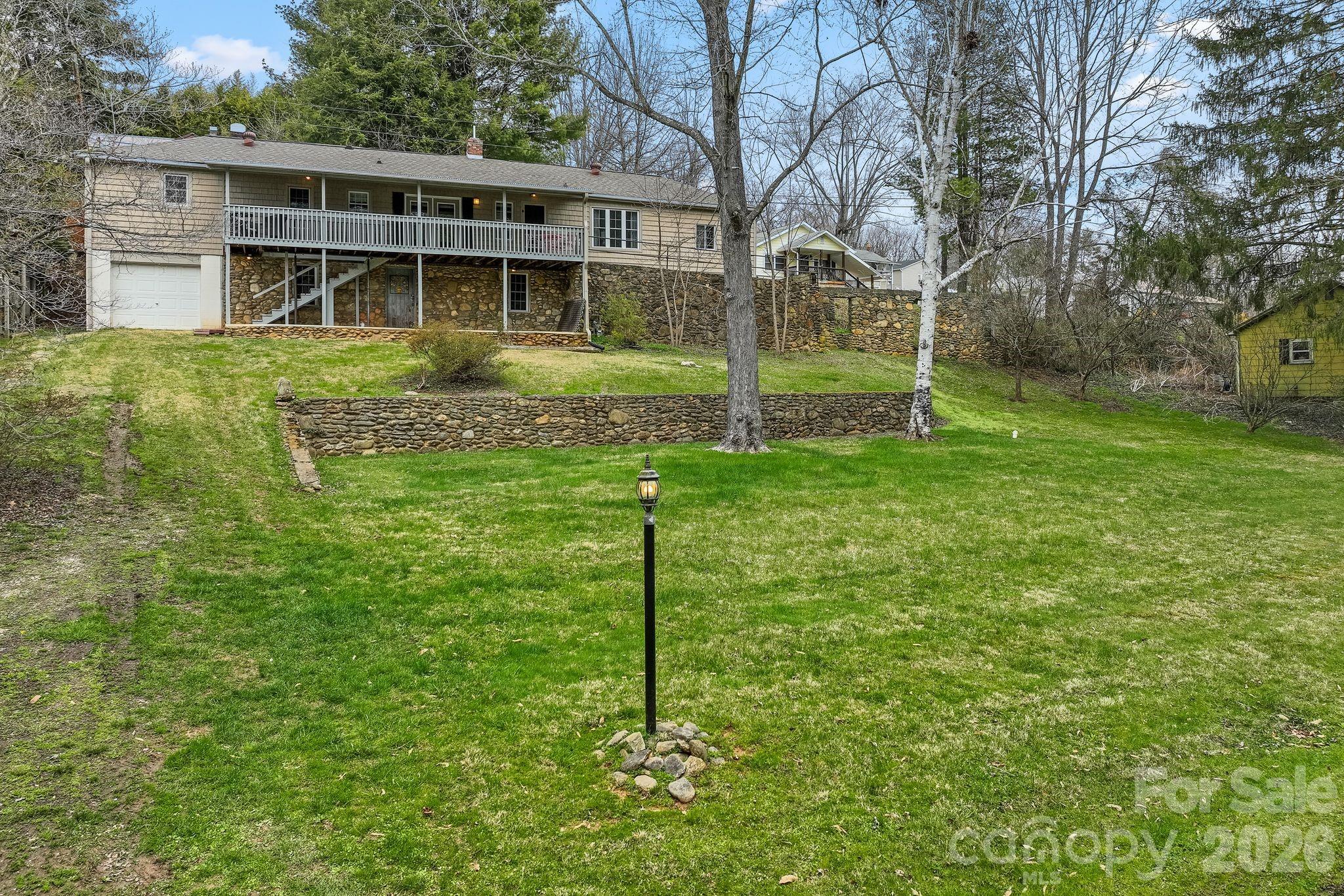 212 Holtzclaw Street Pt # 14-15 Property Photo 3