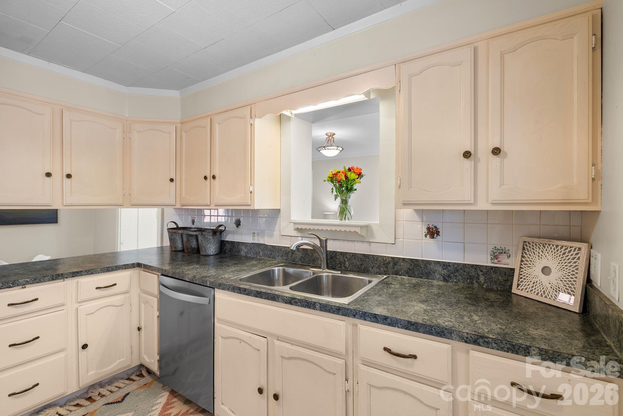 212 Holtzclaw Street Pt # 14-15 Property Photo 14