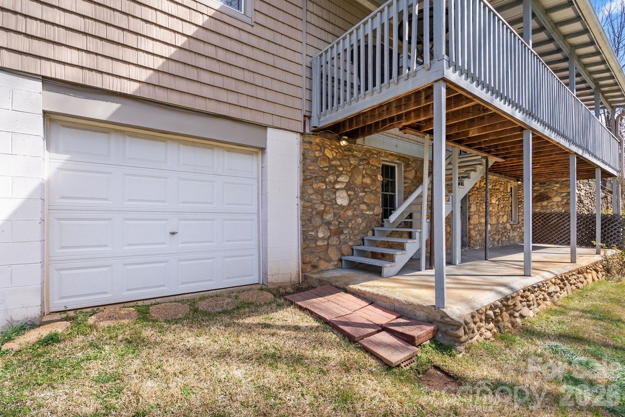 212 Holtzclaw Street Pt # 14-15 Property Photo 33